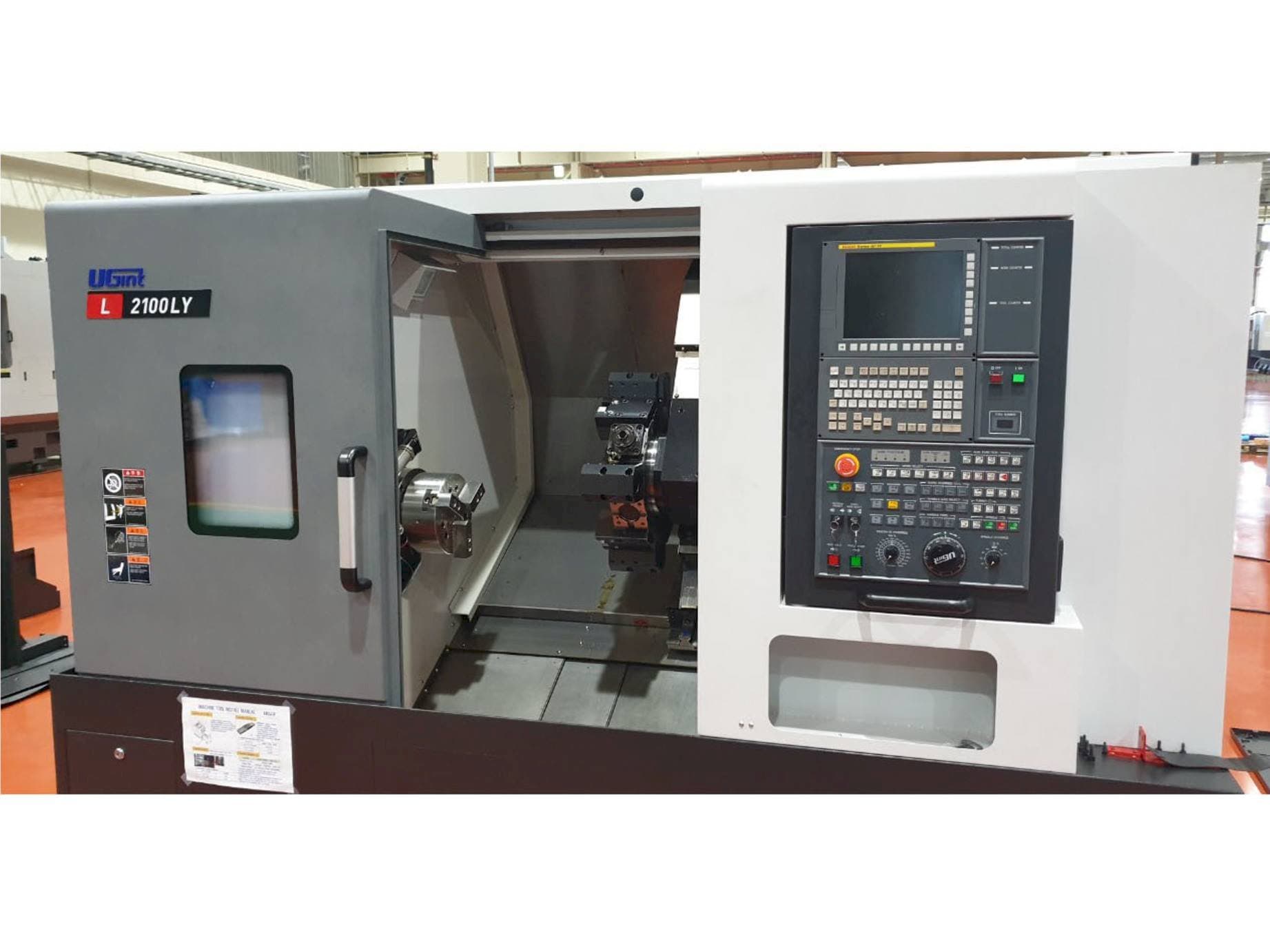 Вид станка UGINT L2100LY  спереди