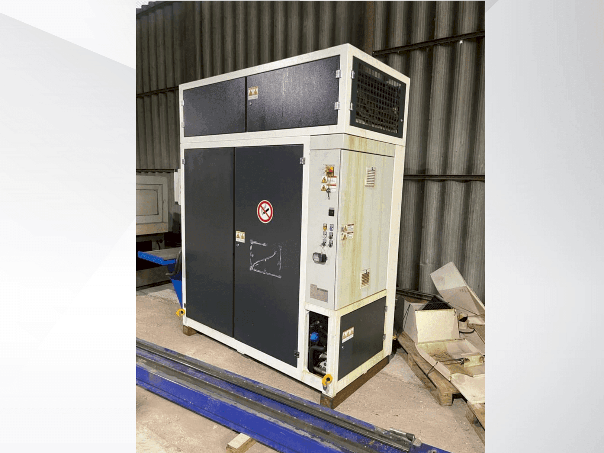 Вид станка DÜRR Ecoclean Minio 85c (2019)  спереди