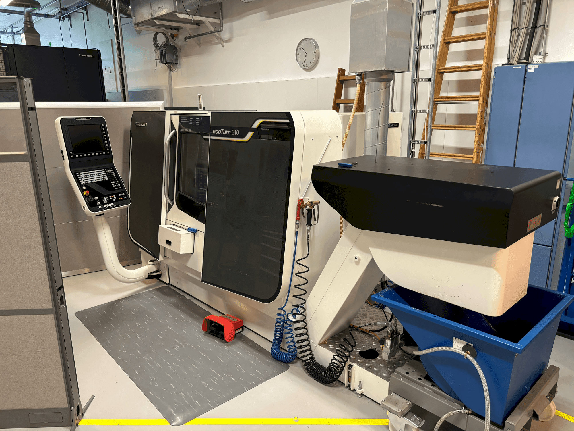 Вид станка DMG MORI ECOTURN 310 V3  спереди