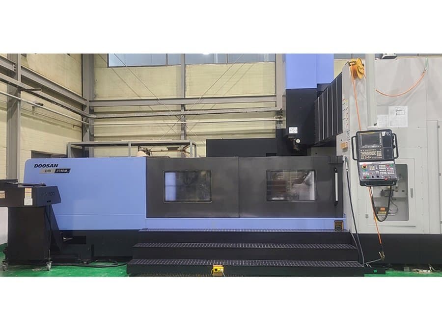 Вид станка Doosan BM 2740M  спереди