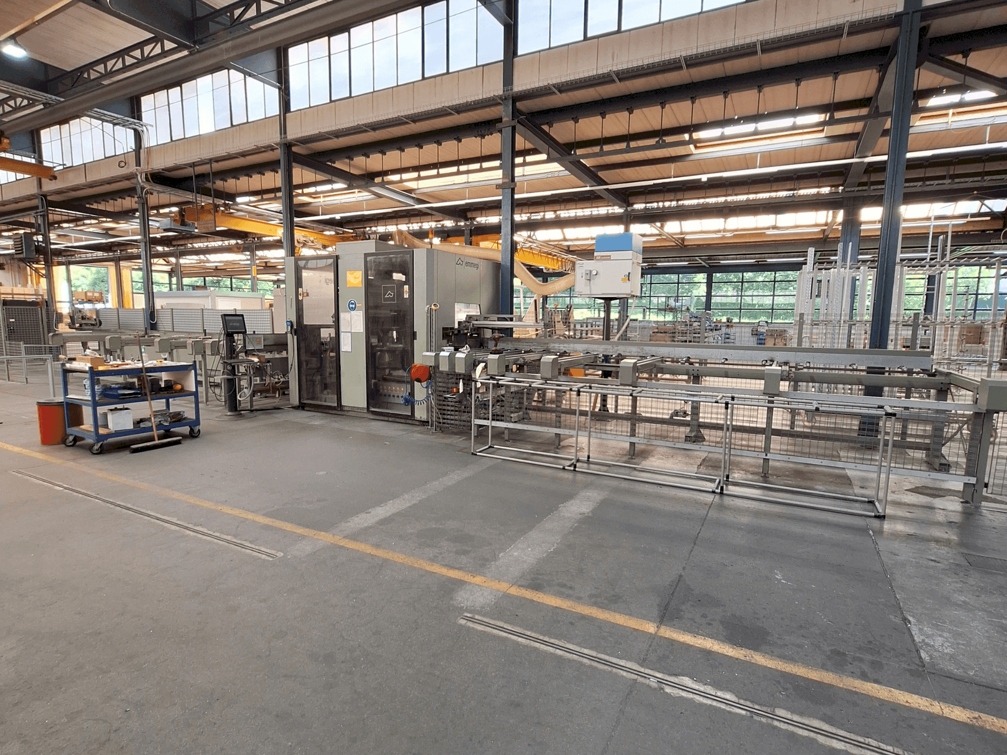 Вид станка Emmegi Quadra L1  спереди