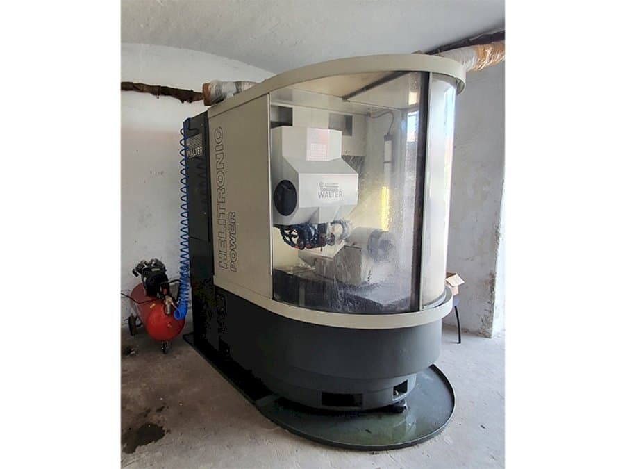 Вид станка Walter Helitronic Power  спереди