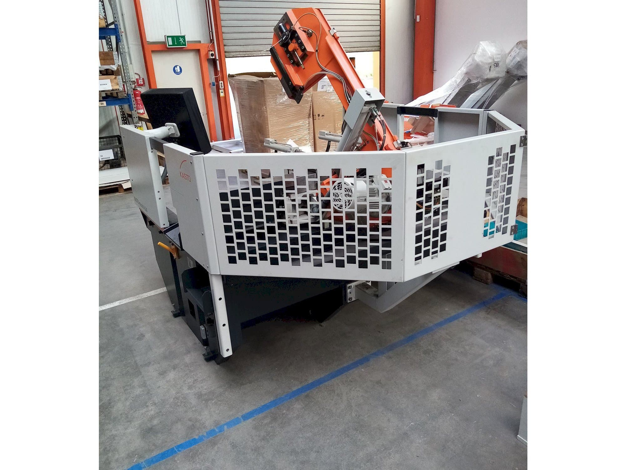 Вид станка KASTO micut A 2.6  спереди