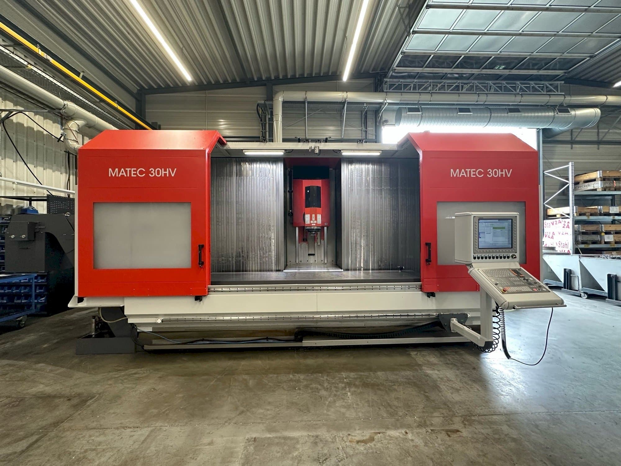 Вид станка Matec 30HV  спереди