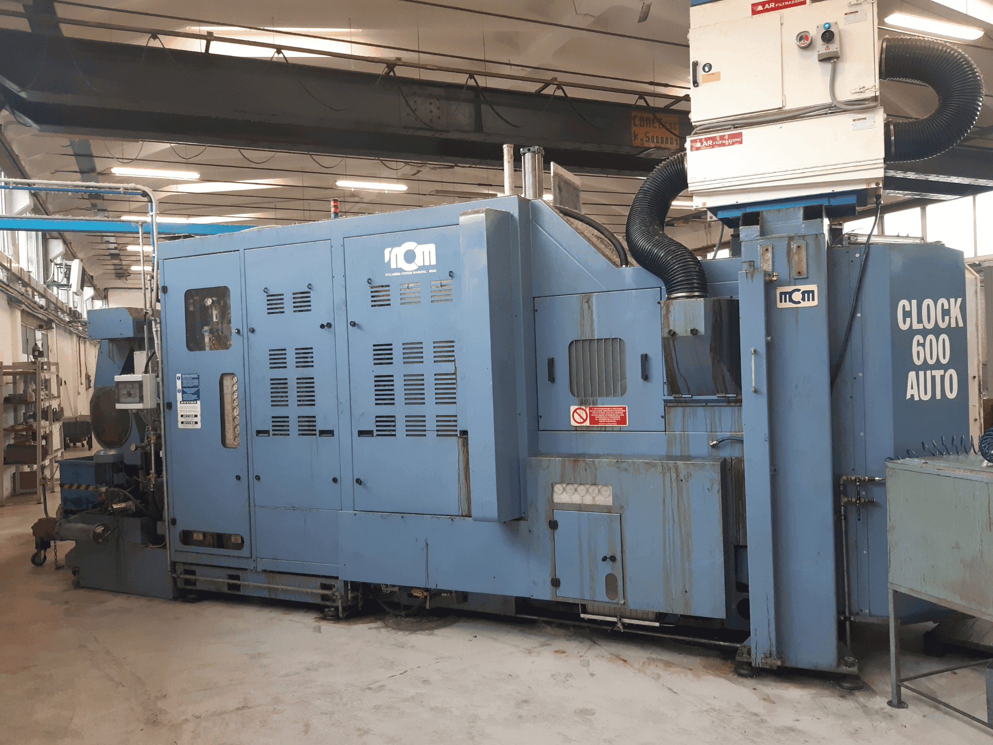 Вид станка MCM Clock 600 Auto  спереди
