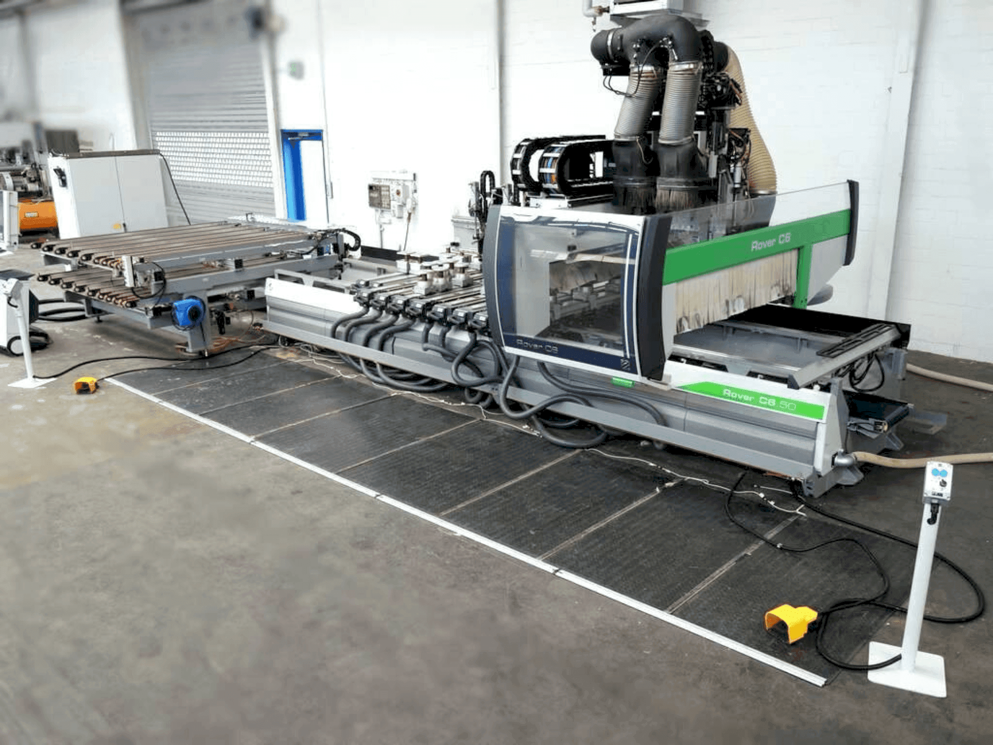 Вид станка BIESSE Rover C6  спереди