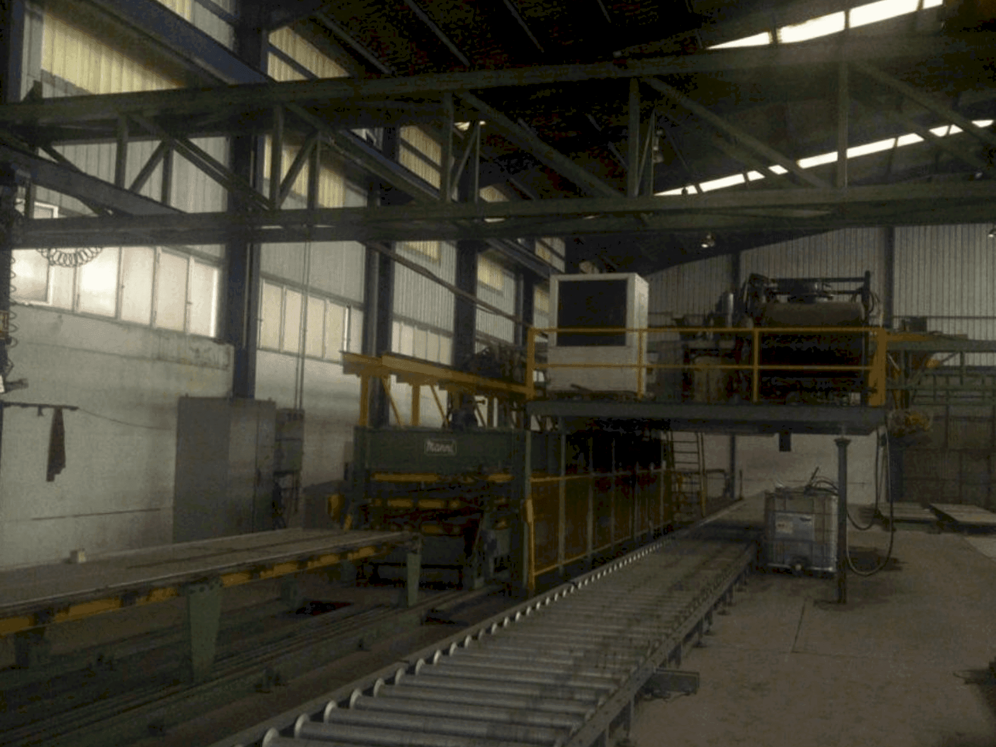 Вид станка MANNI Sandwich Panel Production Line  спереди