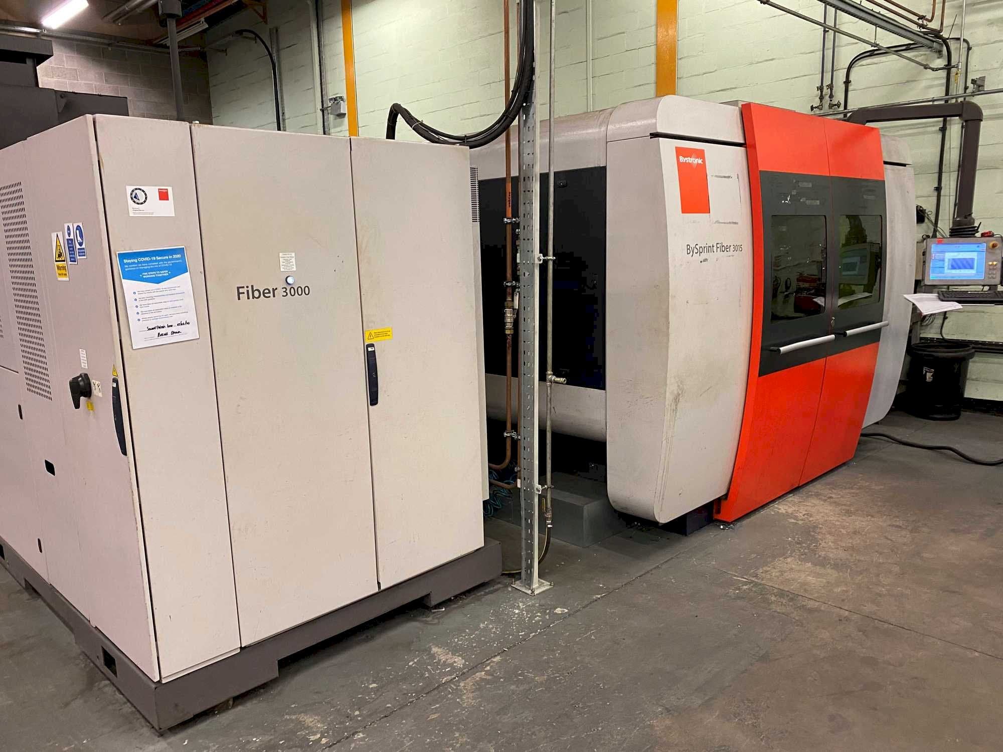 Вид станка Bystronic BySprint 3015 Fiber  спереди