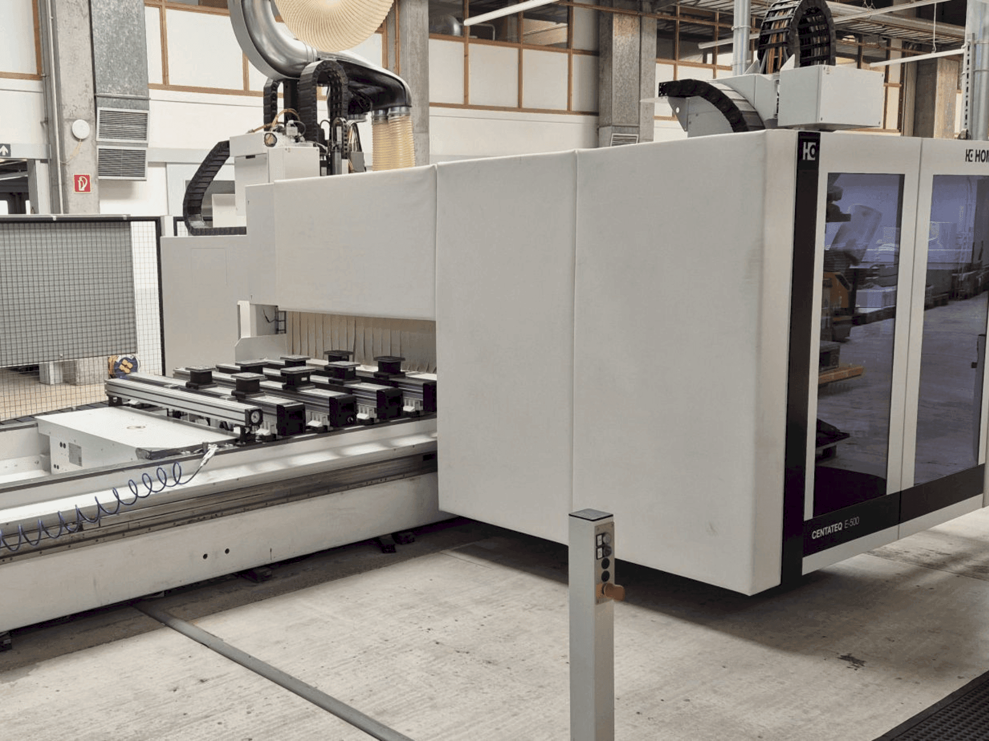 Вид станка HOMAG CENTATEQ E-500  спереди