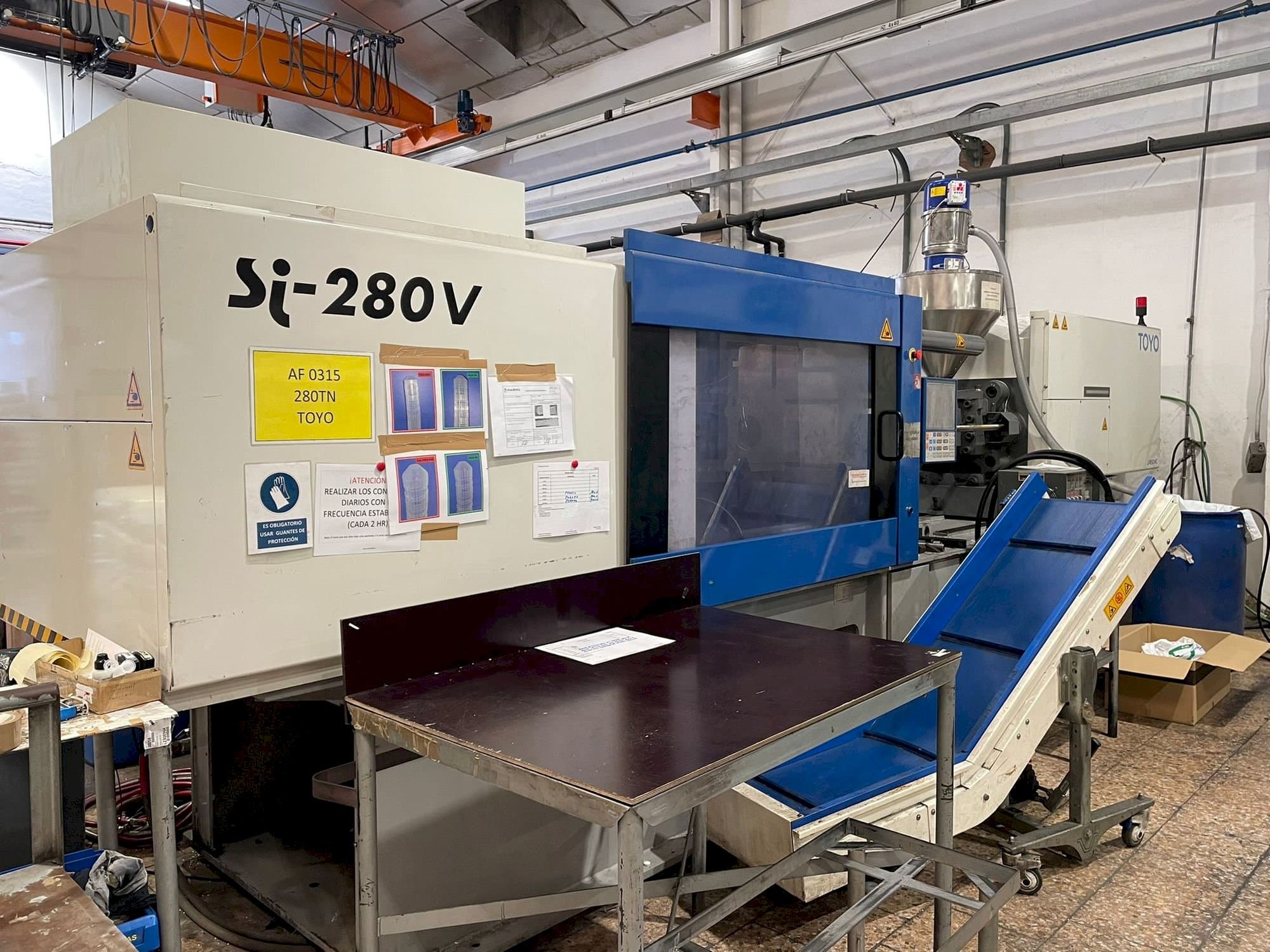 Вид станка Toyo Si-280-V  спереди