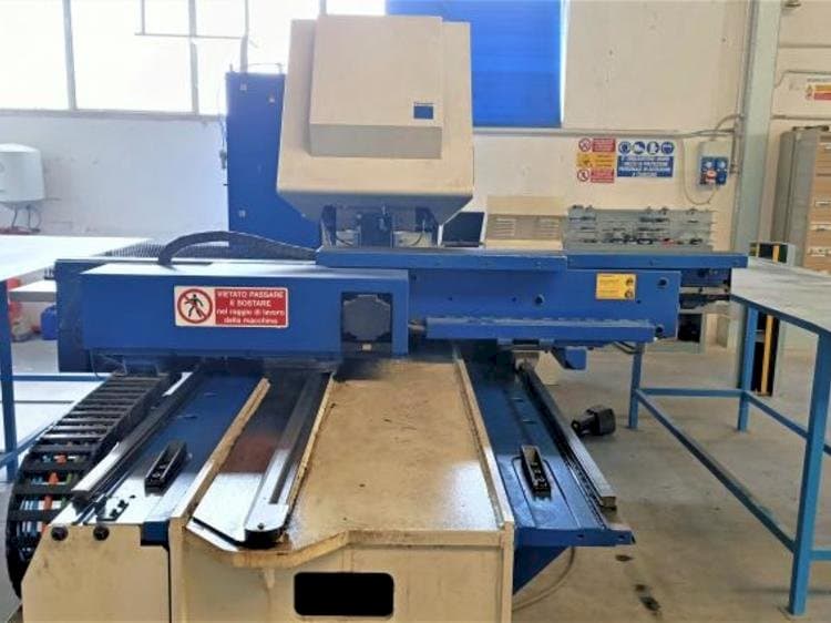 Вид станка Trumpf rumatic 2000R  спереди