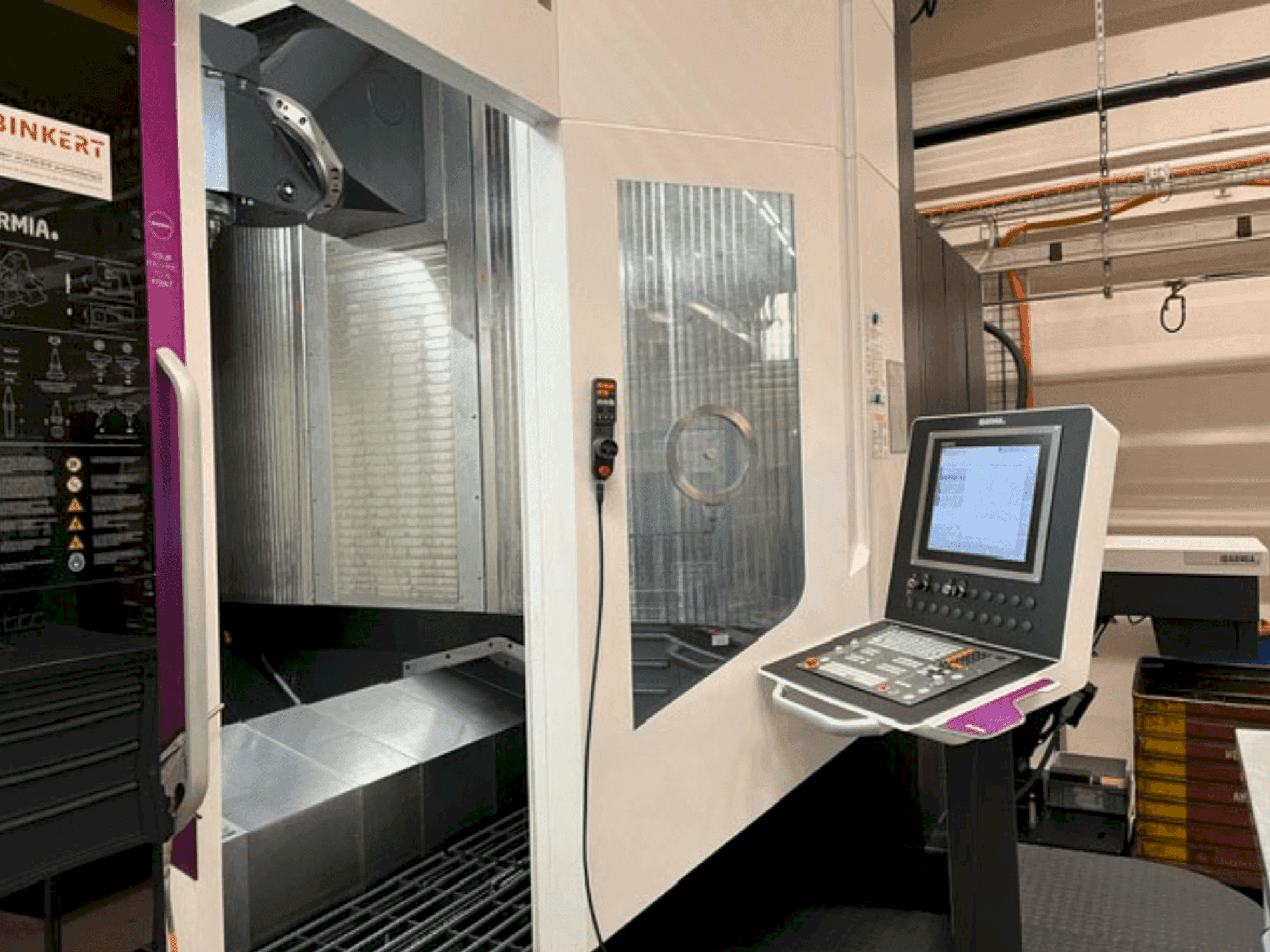 Вид станка IBARMIA THC 22 Extreme  спереди