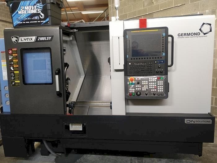 Вид станка DN SOLUTIONS LYNX 2100 LSYB  спереди