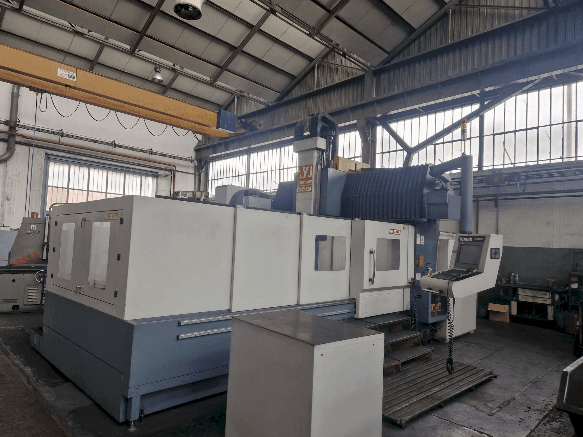 Вид станка VESTA FD2432A HE  спереди