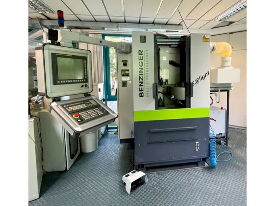 Вид станка Benzinger 5@light  спереди