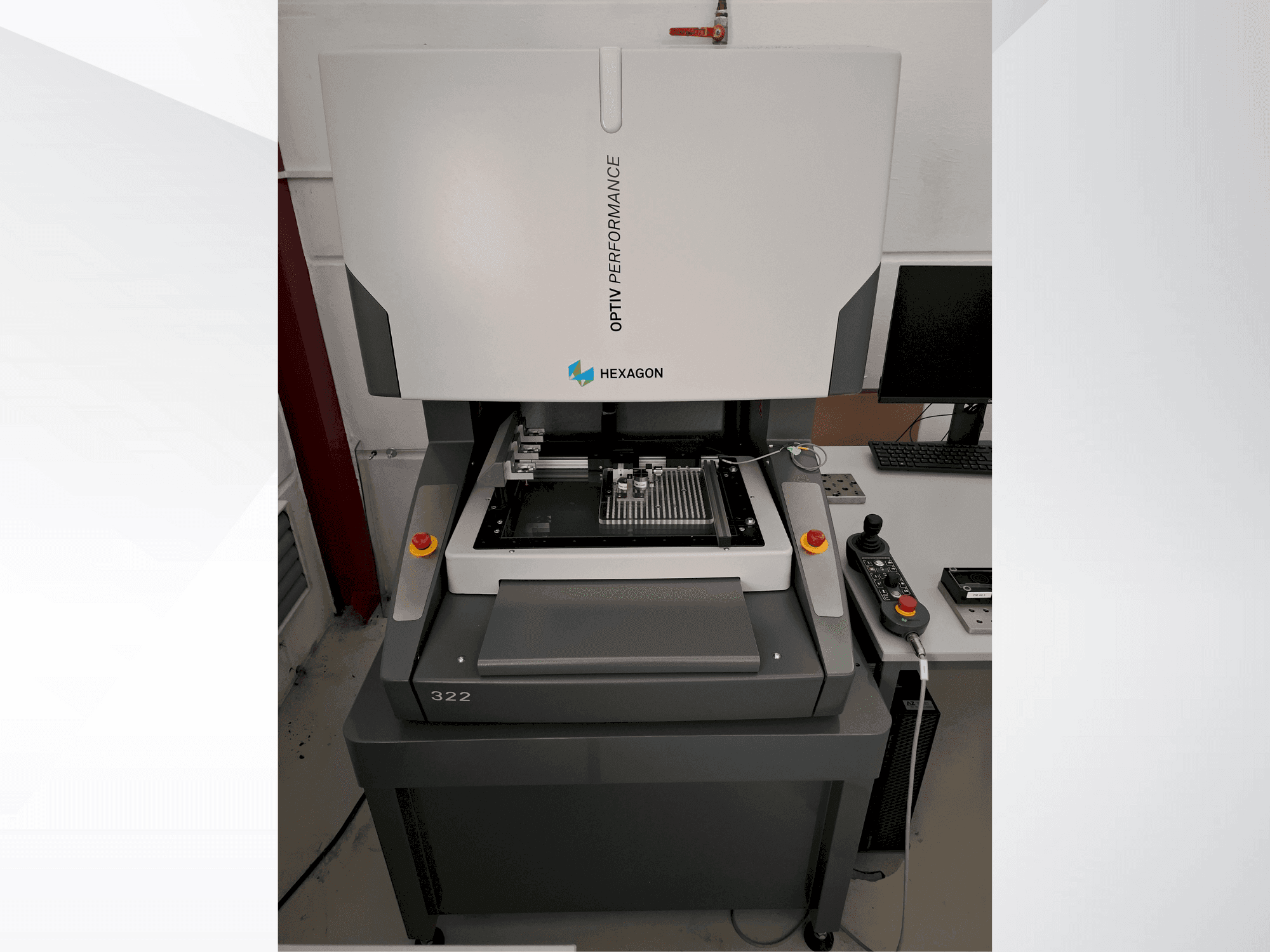 Вид станка Hexagon Optiv Performance 322  спереди