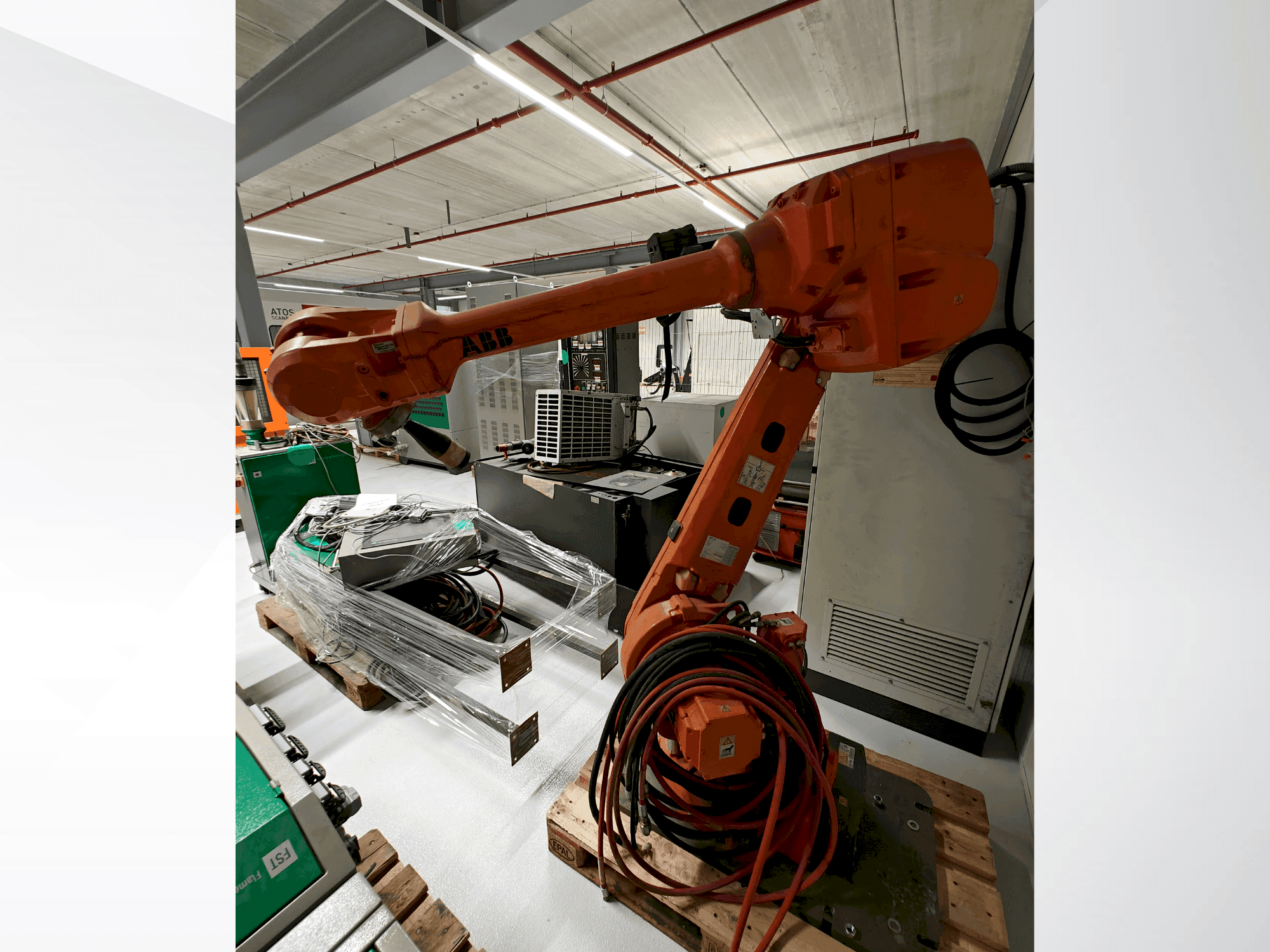 Вид станка ABB IRB 4600  спереди