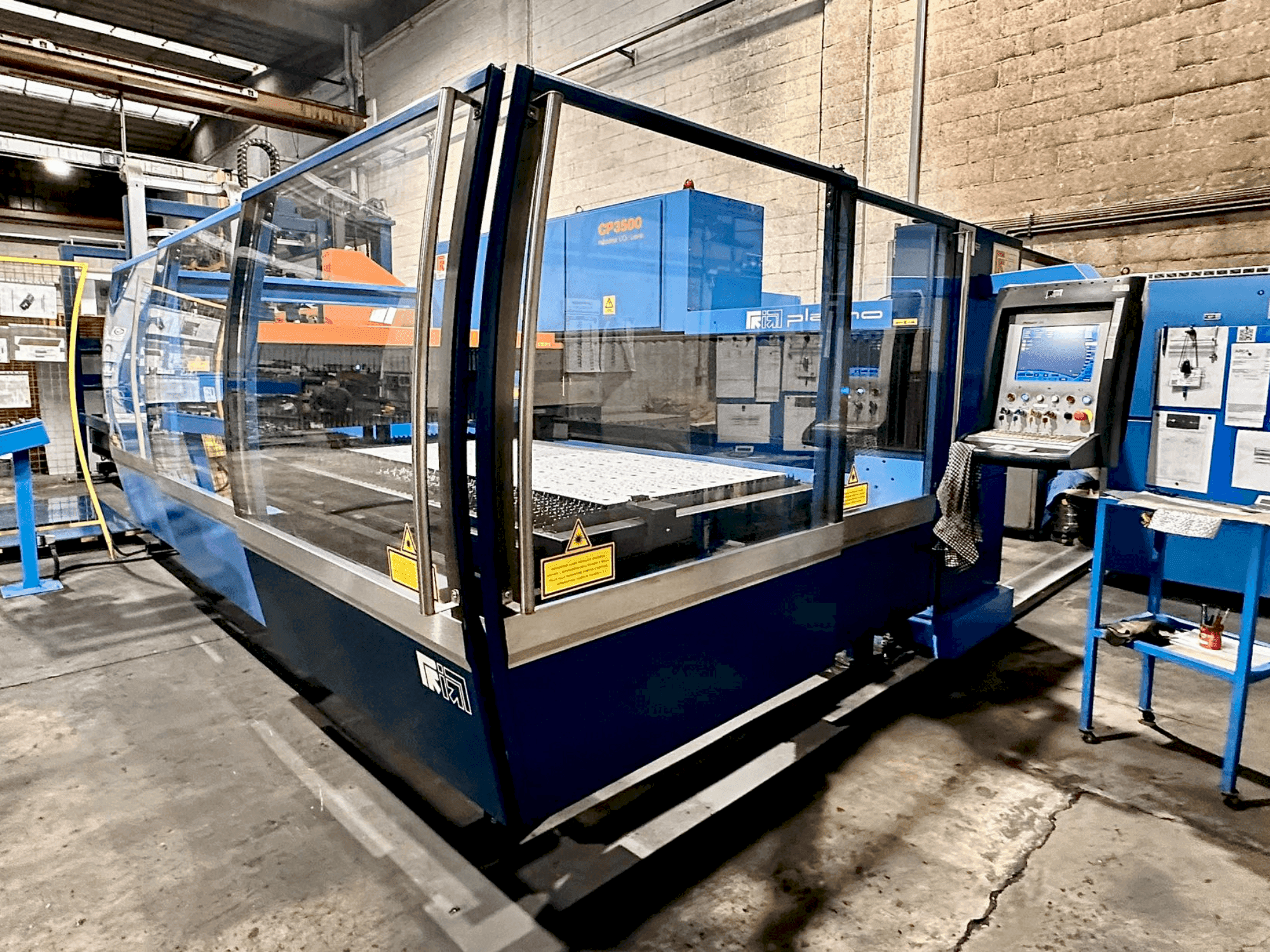 Вид станка Prima Industrie Platino 1530  спереди