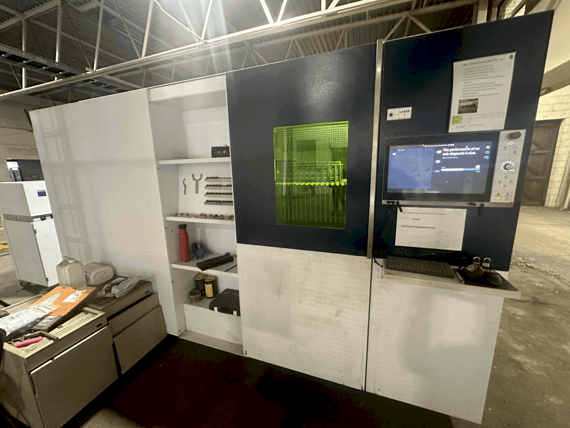 Вид станка TRUMPF Trulaser 1040 Fiber  спереди