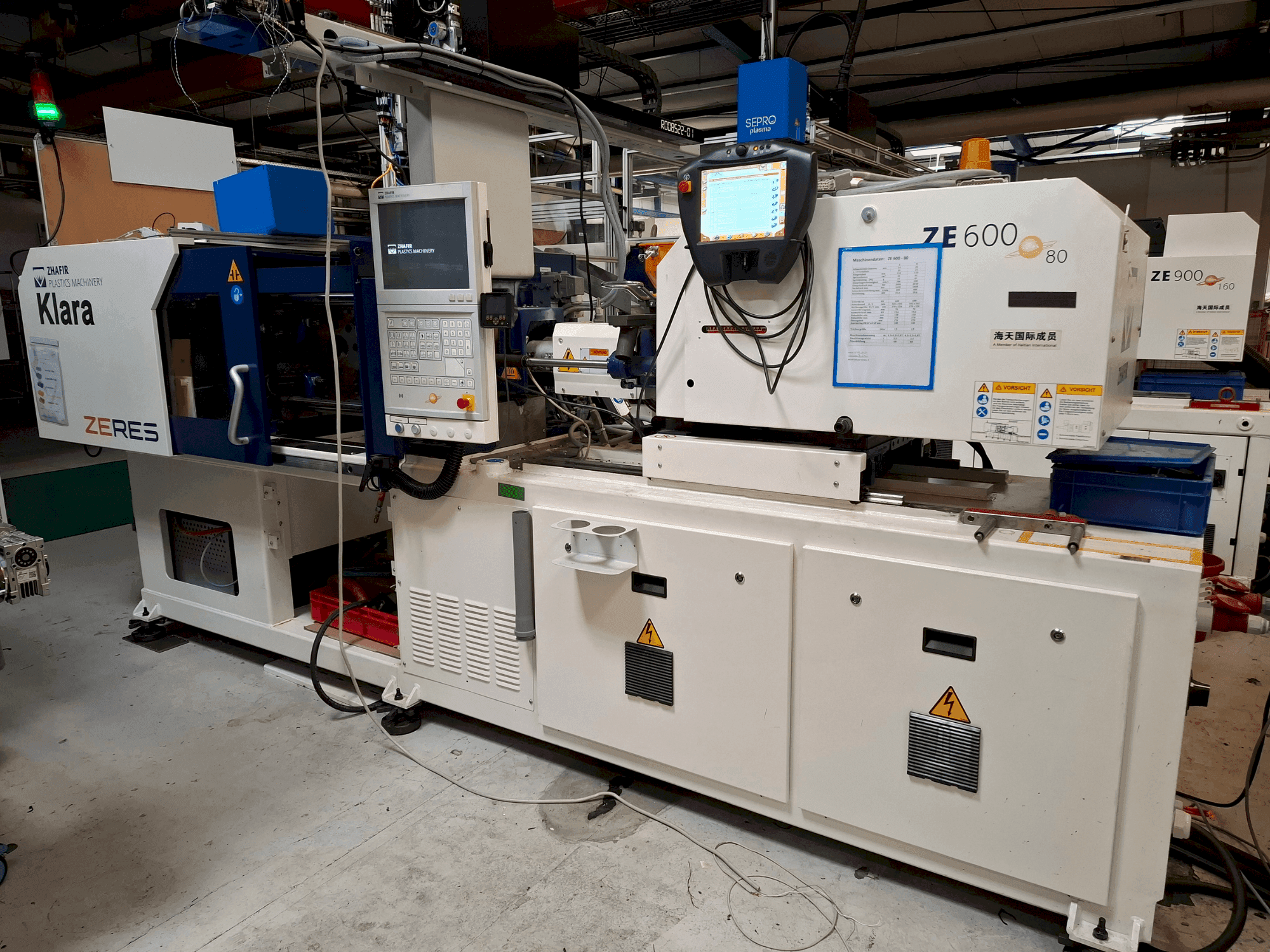 Вид станка HAITIAN ZHAFIR Zeres ZE600  спереди