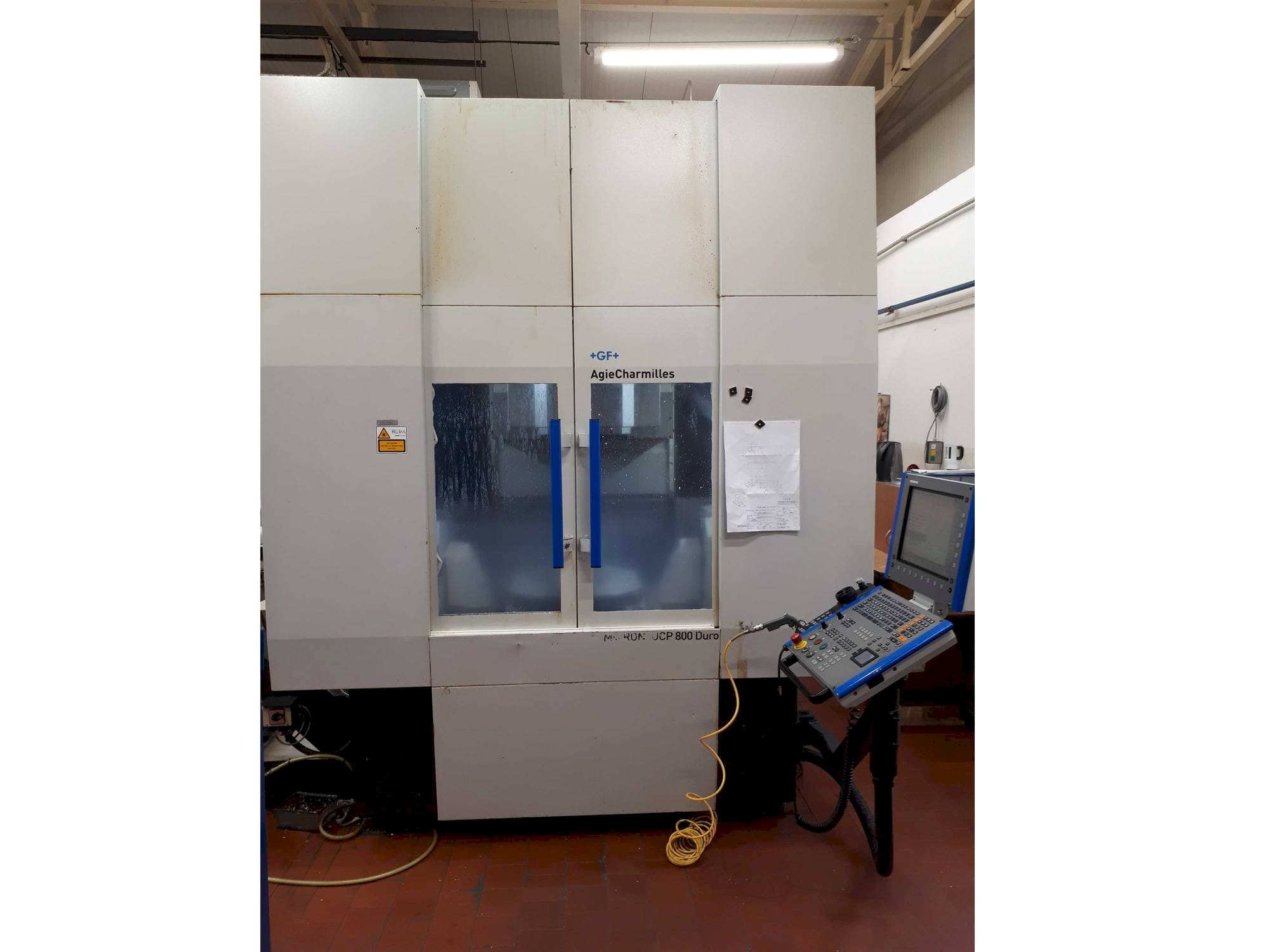 Вид станка GF Mikron UCP 800 Duro  спереди