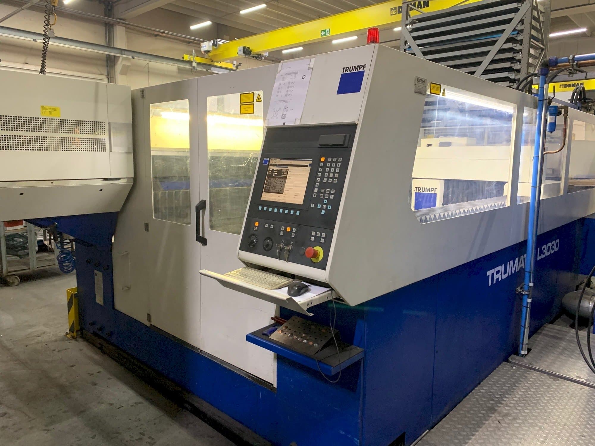Вид станка Trumpf Trumatic L3030 4kW + Liftmaster  спереди