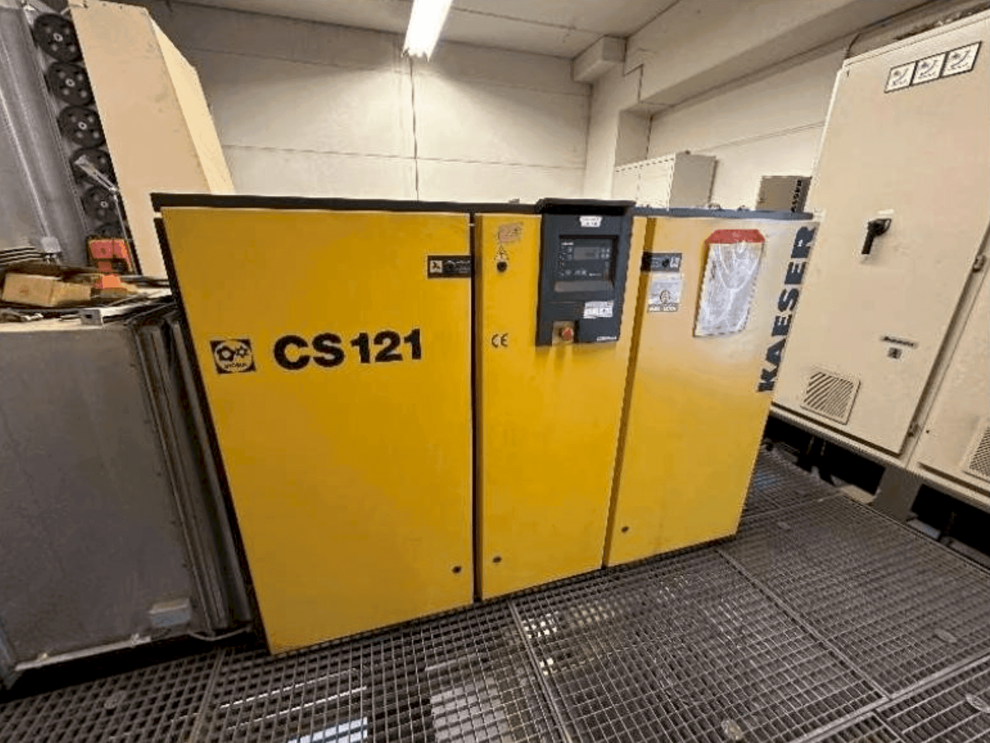 Вид станка KAESER Compressor System  спереди