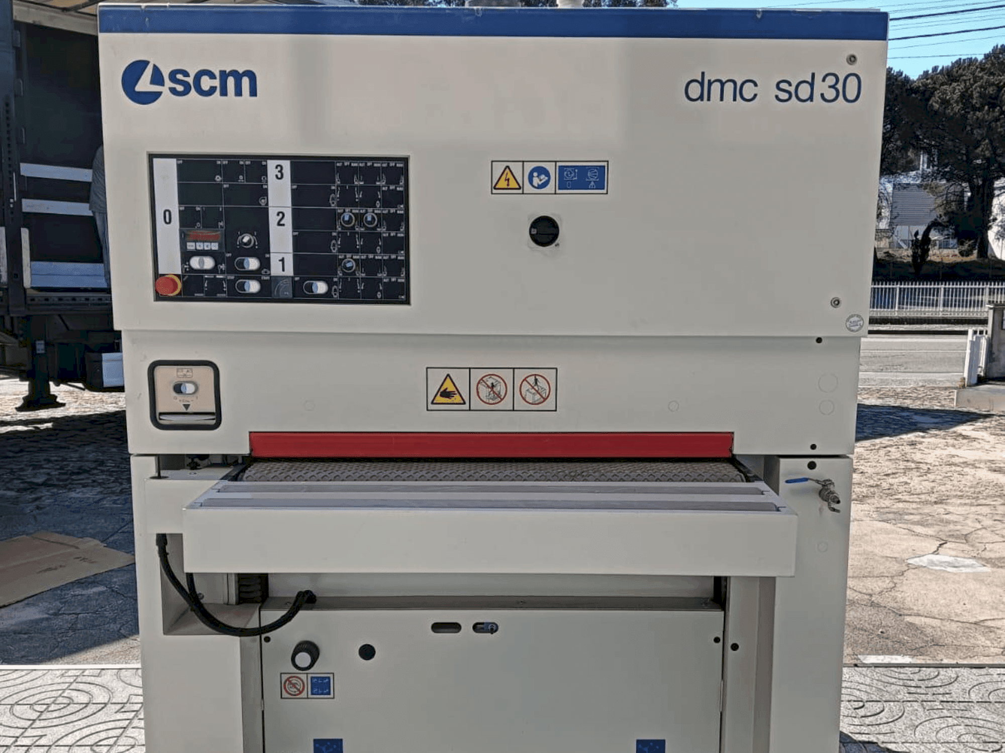 Вид станка SMCTL DMC SD 30 RCS 110  спереди