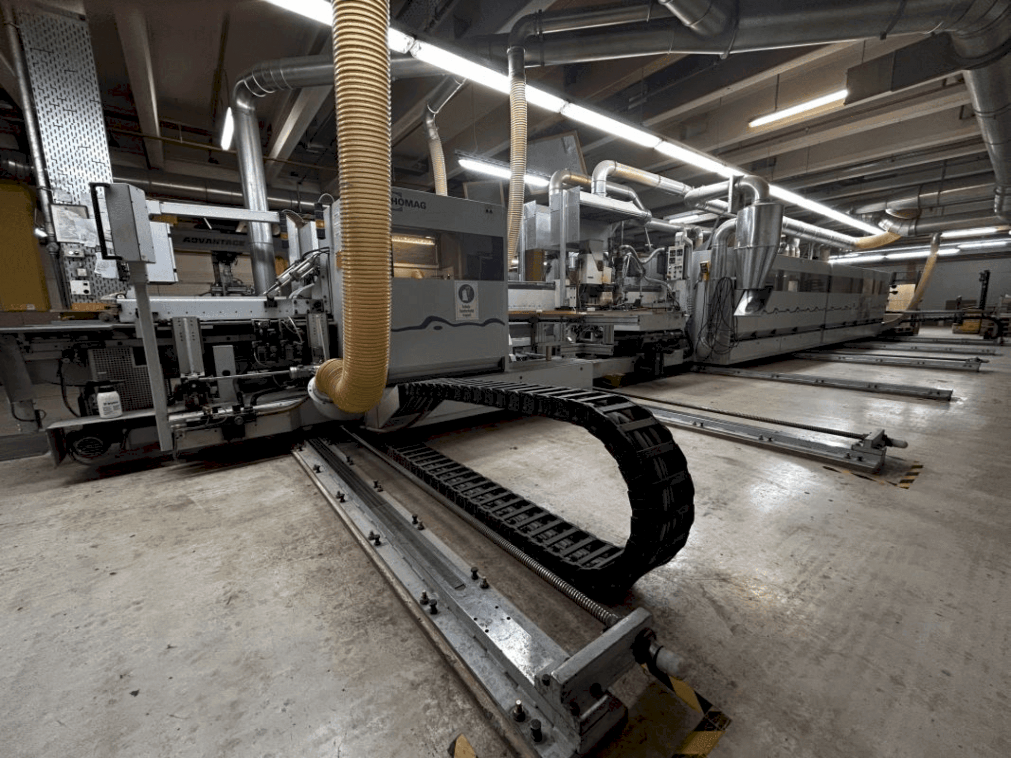 Вид станка HOMAG WEEKE PROFI KFL20/29/QA/25  спереди