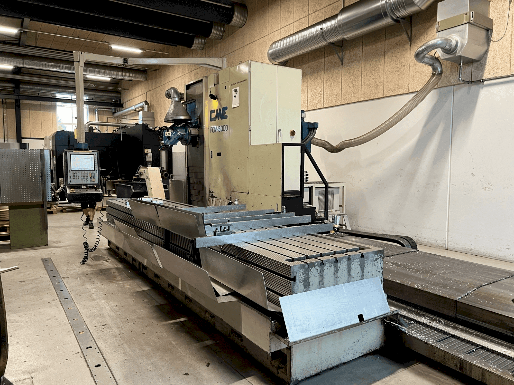 Вид станка CME FCM 5000  спереди