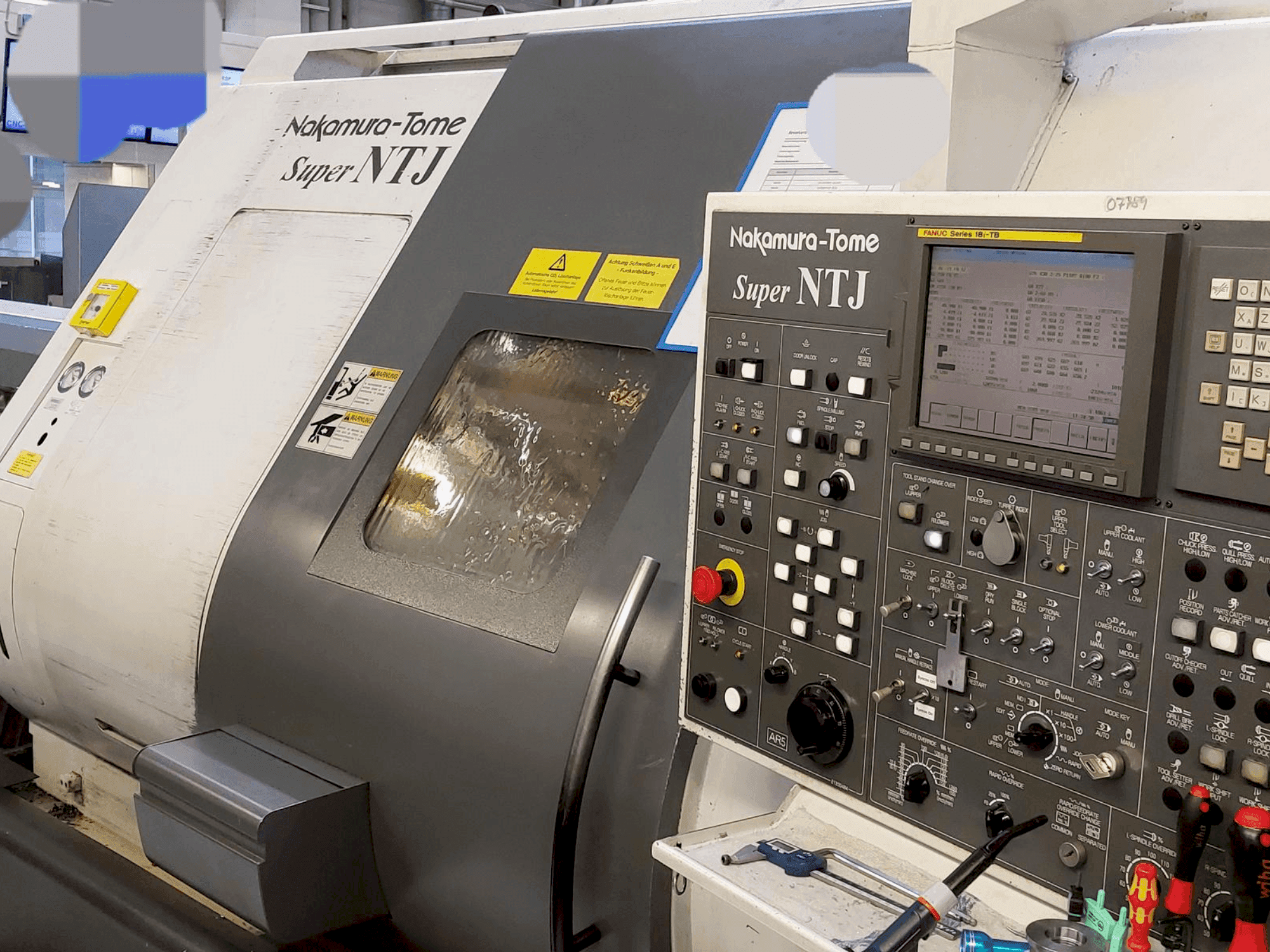 Вид станка NAKAMURA Super NTJ (2006)  спереди