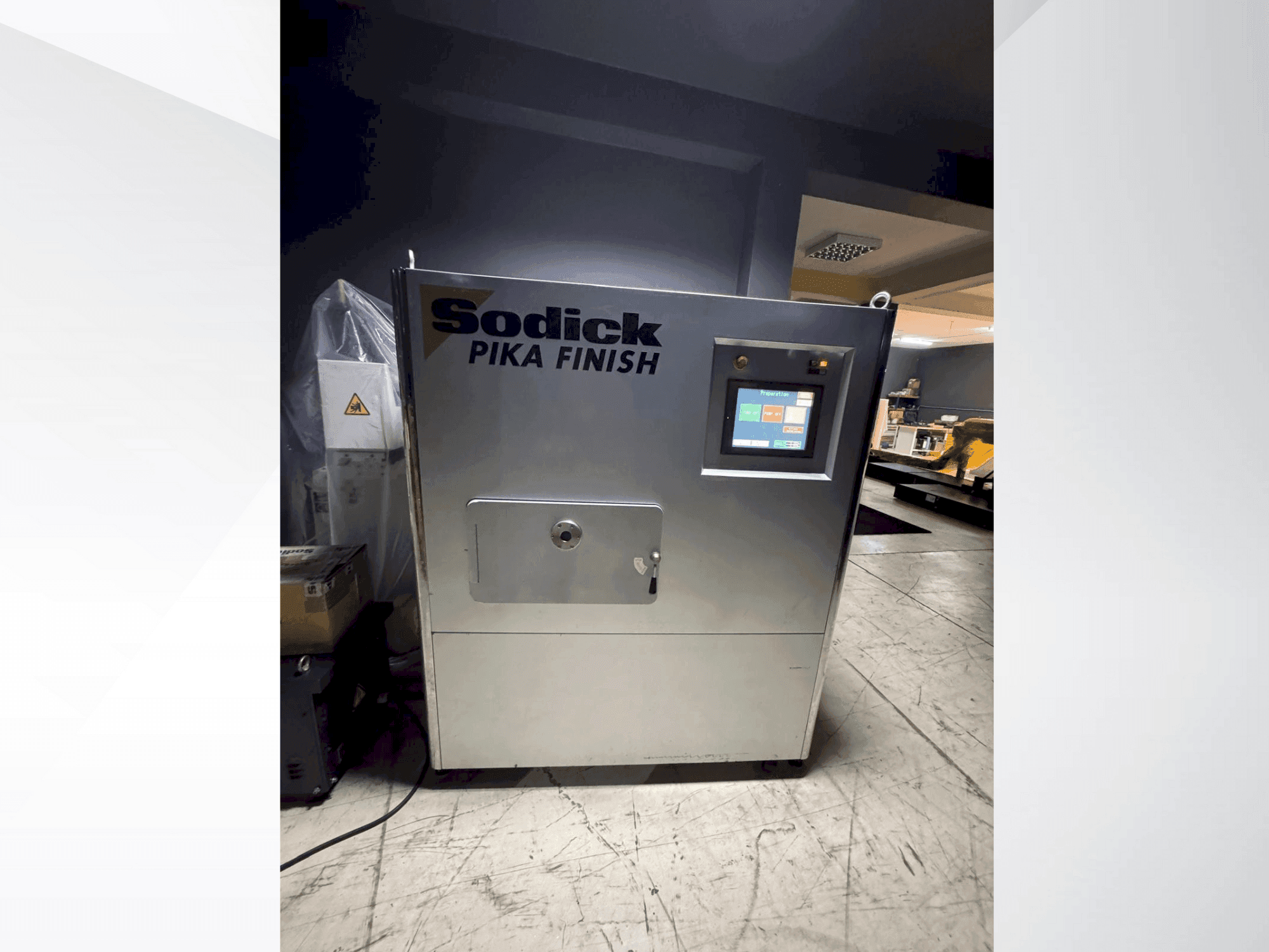 Вид станка Sodick Picka PF-32A  спереди