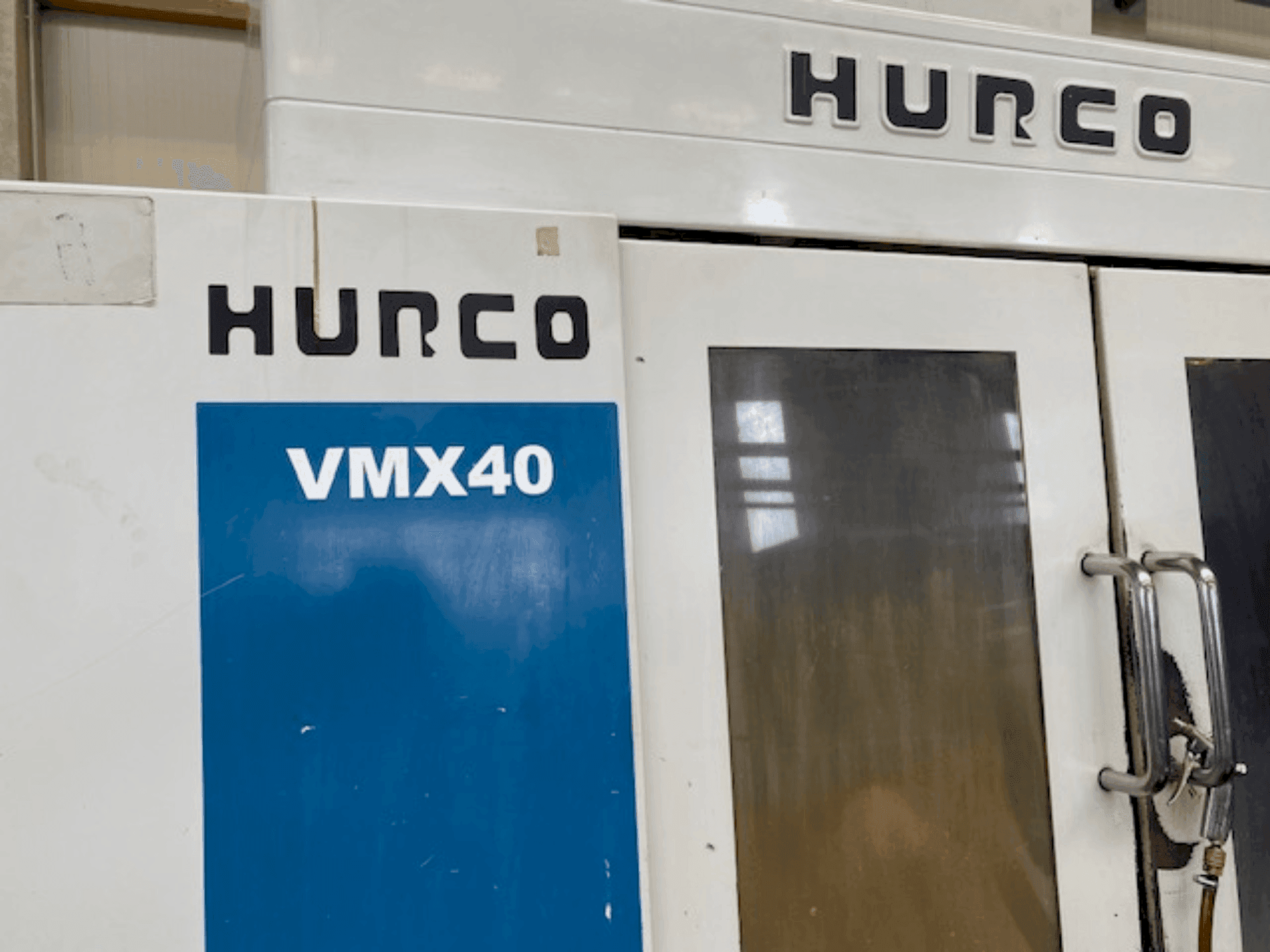 Вид станка Hurco VMX 40  спереди