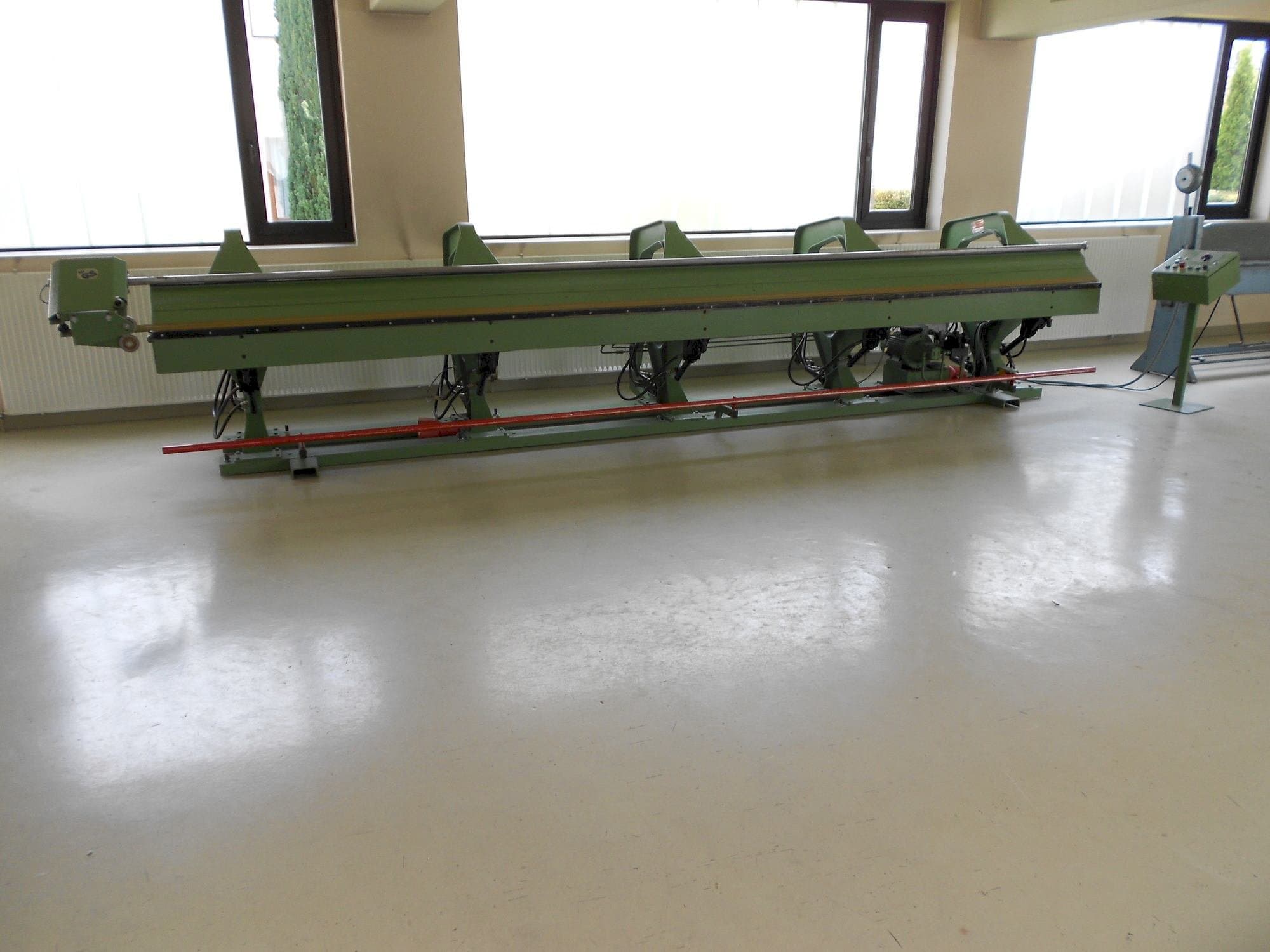 Вид станка Biegmeister BMTH 6.125  спереди