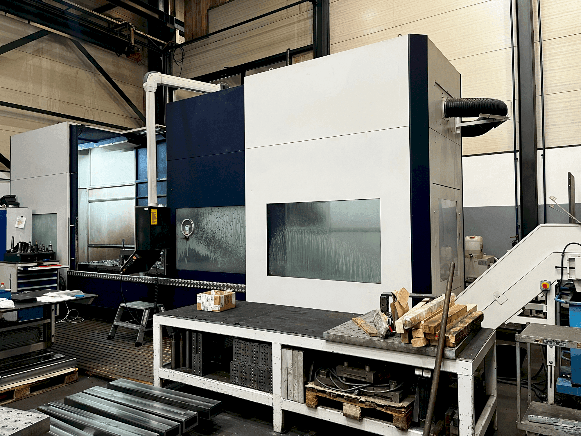 Вид станка Soraluce TA-35A  спереди