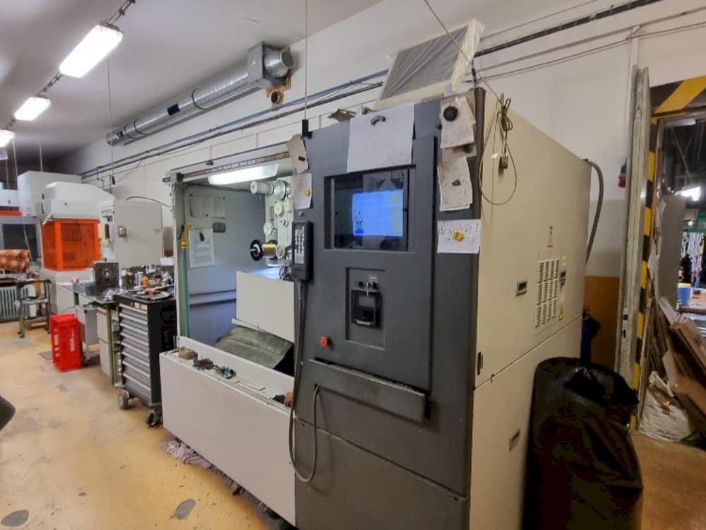 Вид станка HITACHI SEIKI 254Y  спереди