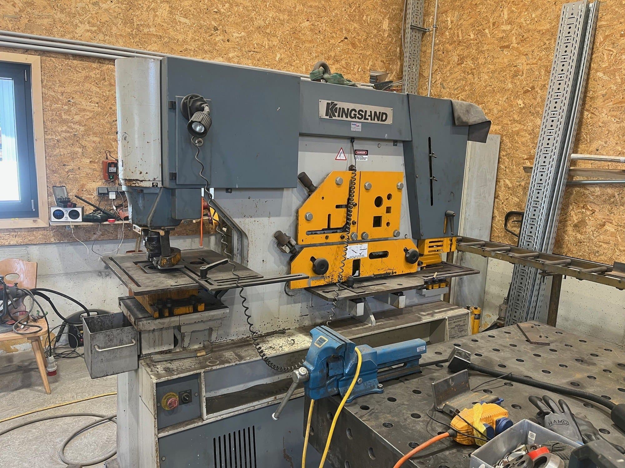 Вид станка KINGSLAND Multi 95  спереди