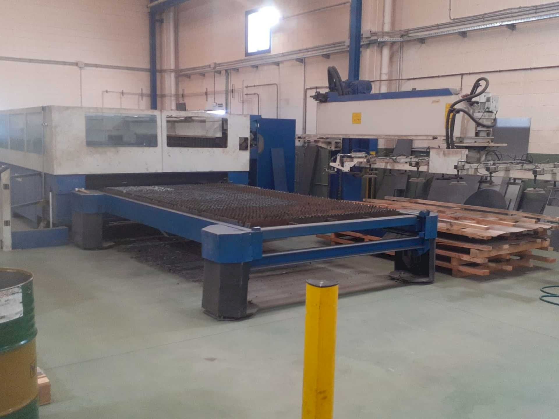 Вид станка Trumpf Trumatic L4030  спереди