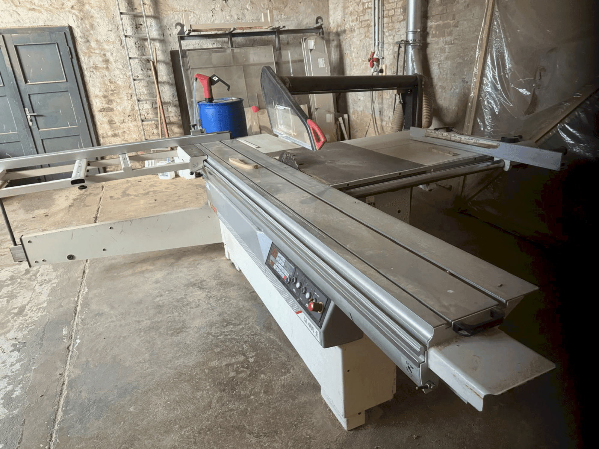 Вид станка SCM SI 400E  спереди