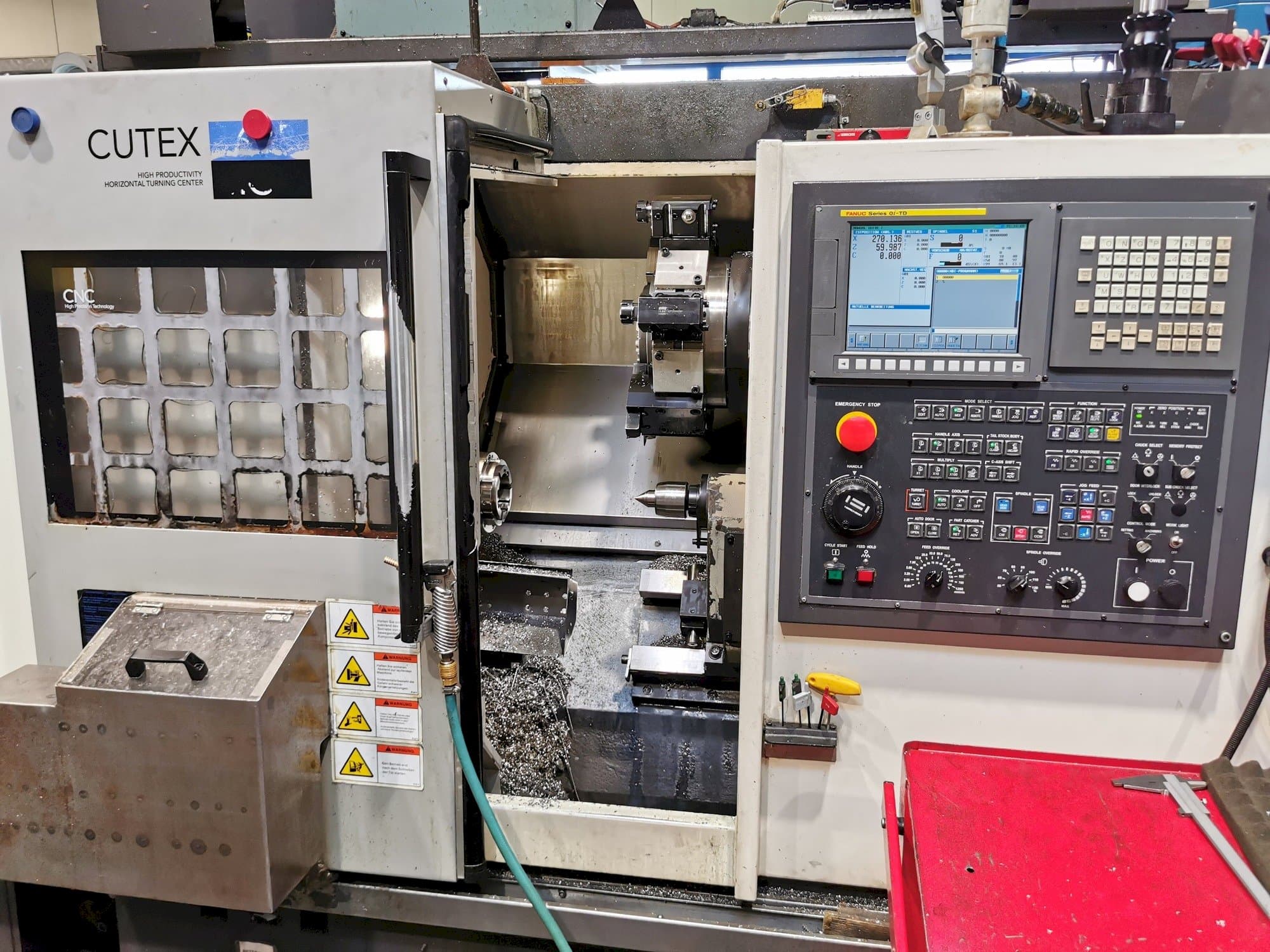 Вид станка HWACHEON CUTEX 160B MC  спереди