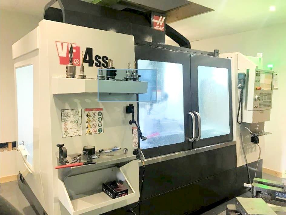 Вид станка HAAS VF-4SS  спереди