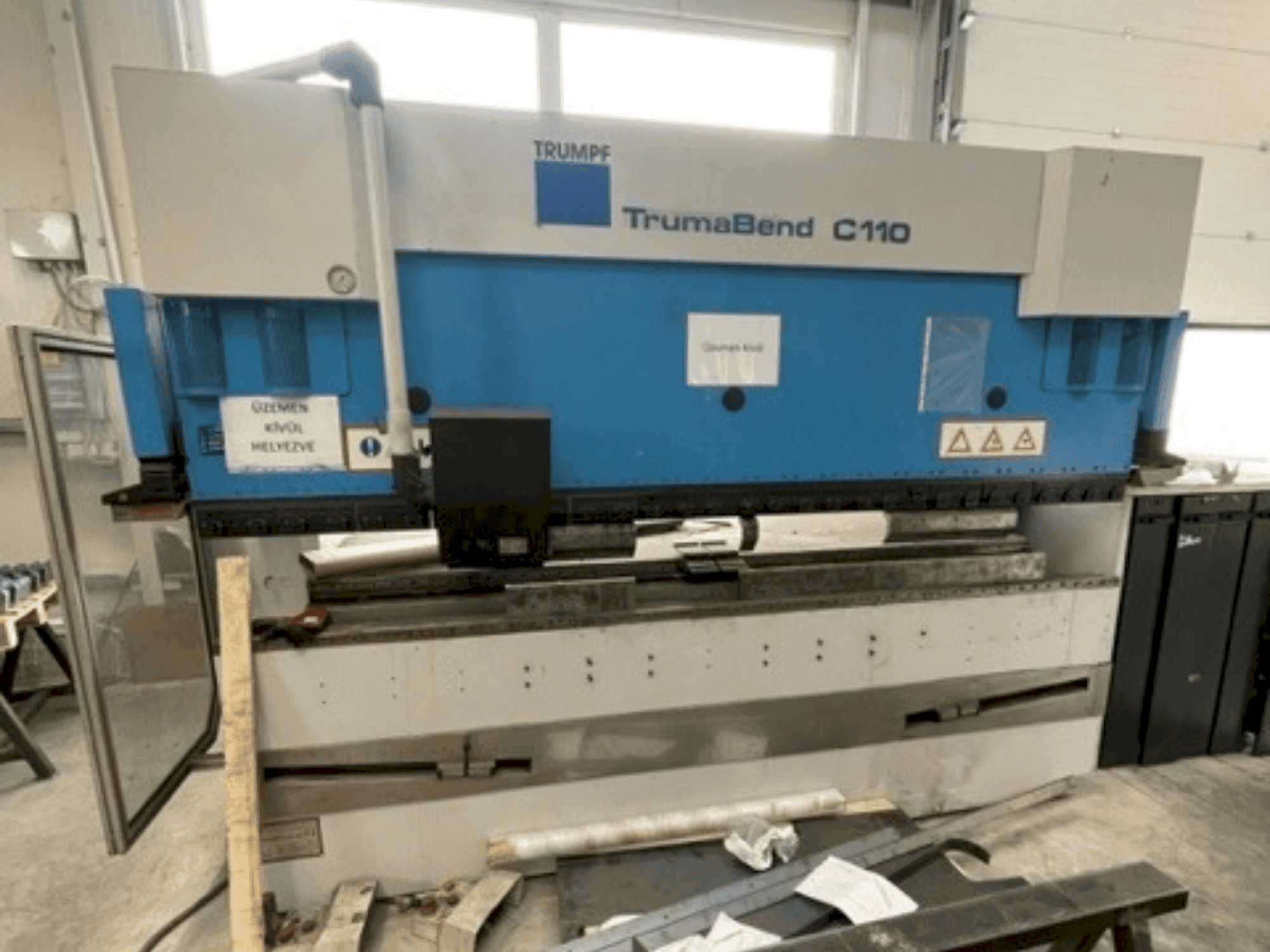 Вид станка TRUMPF TrumaBend C110  спереди