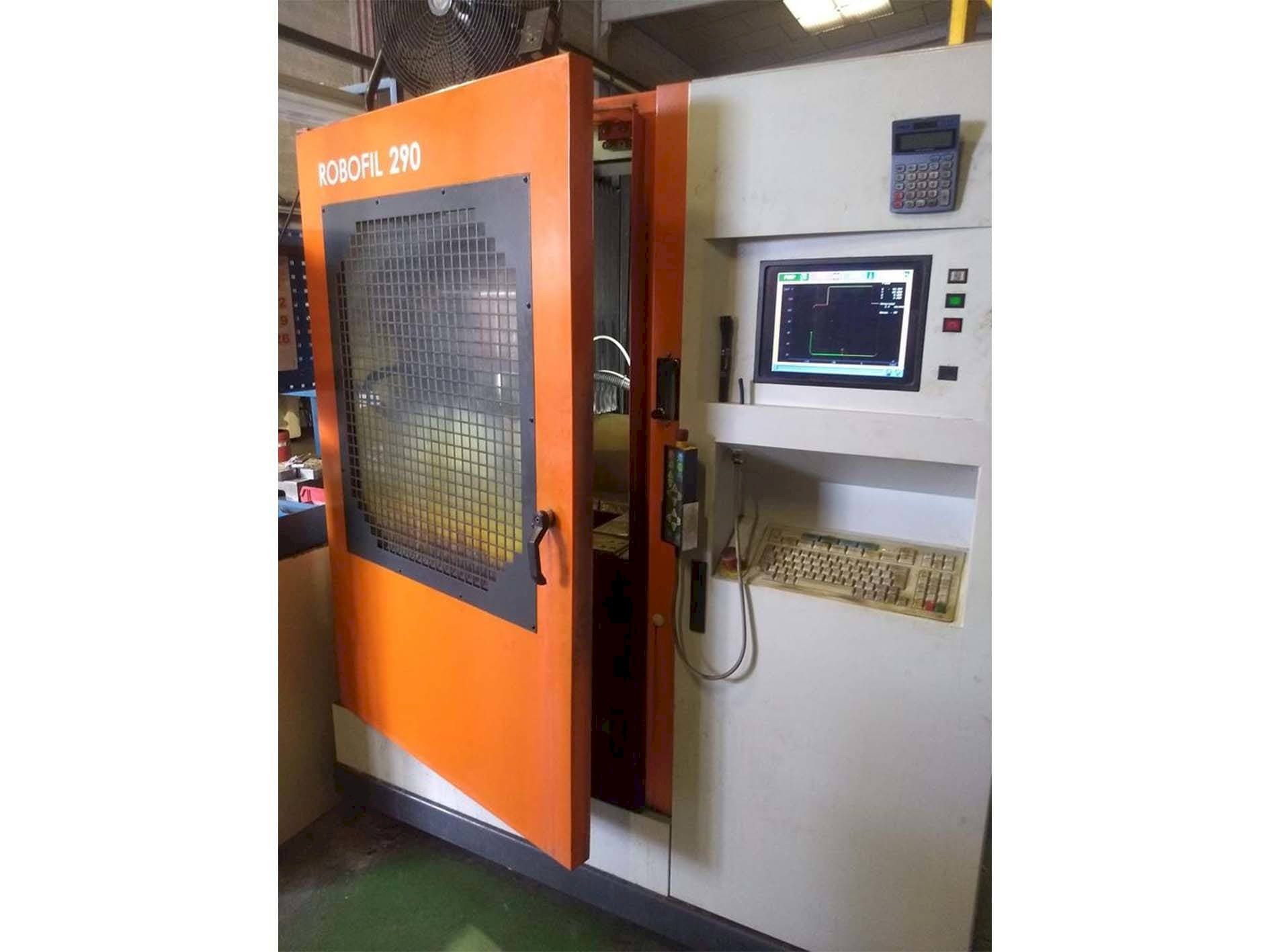 Вид станка CHARMILLES Robofil 290P  спереди