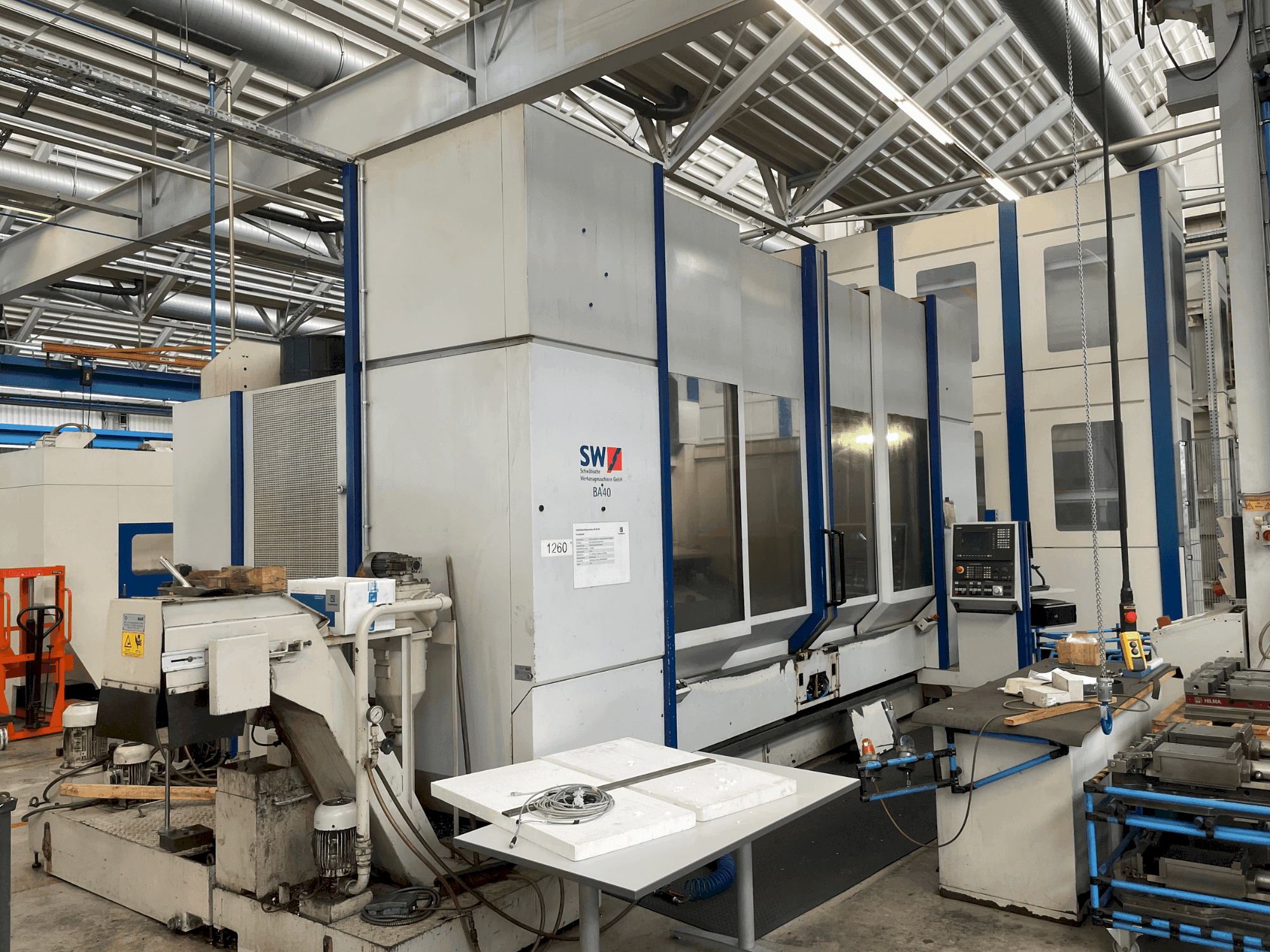 Вид станка SW BA 40 NC  спереди