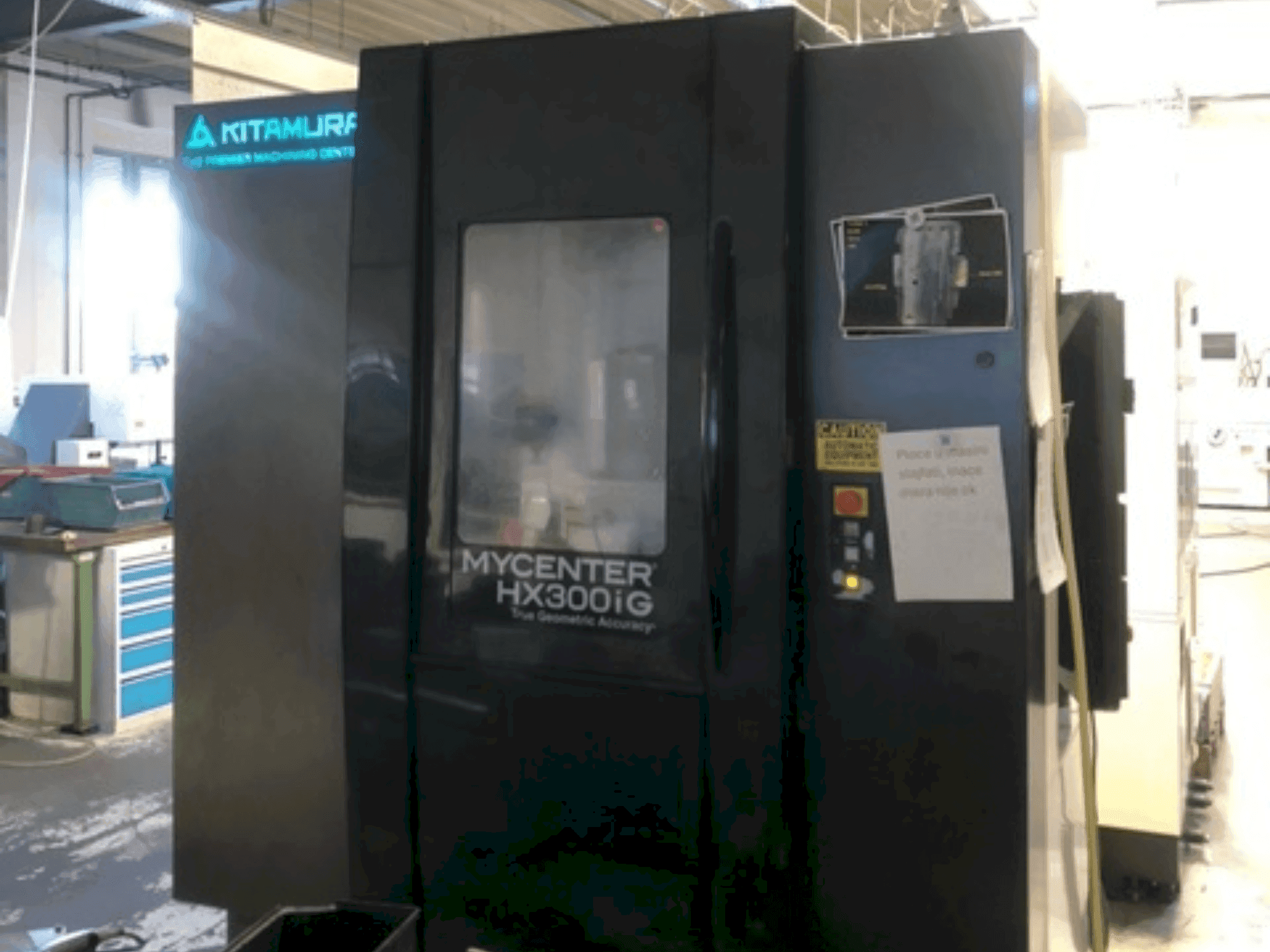 Вид станка Kitamura HX300iG  спереди