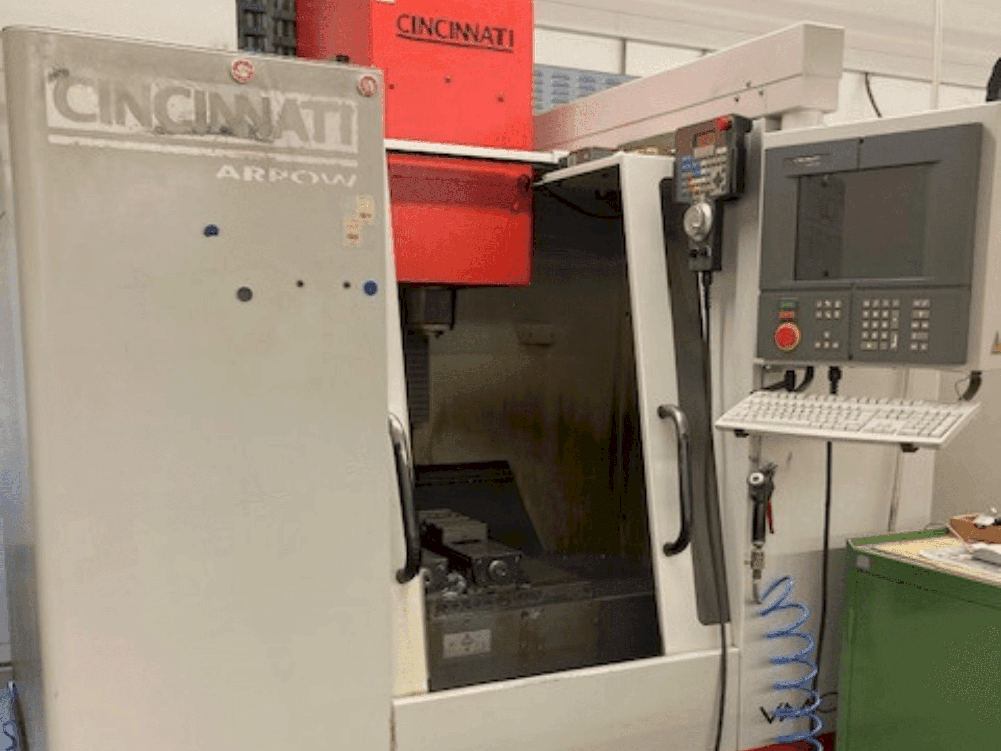 Вид станка Cincinnati Arrow 500  спереди