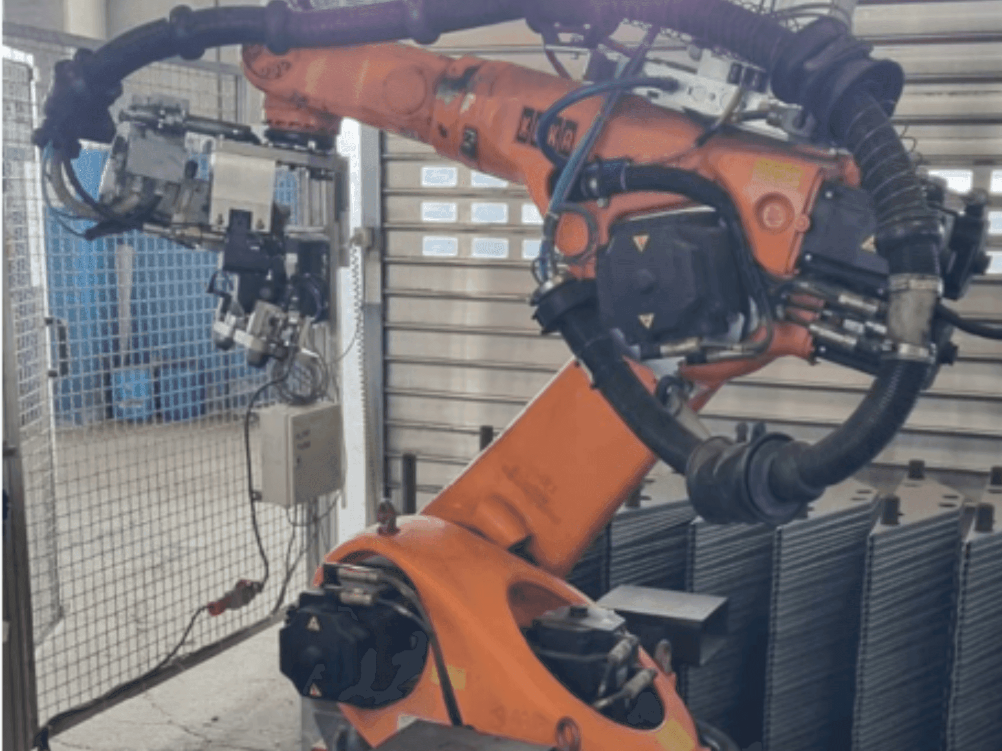 Вид станка KUKA KR 60-3  спереди