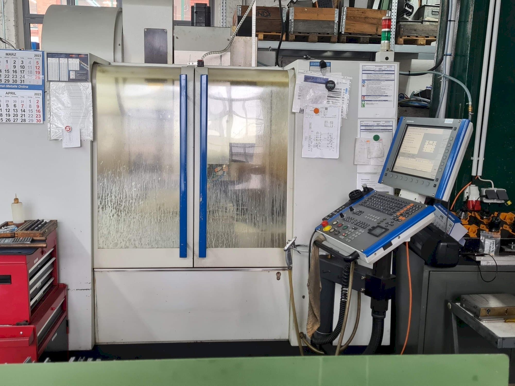 Вид станка MIKRON VCE600 Pro  спереди