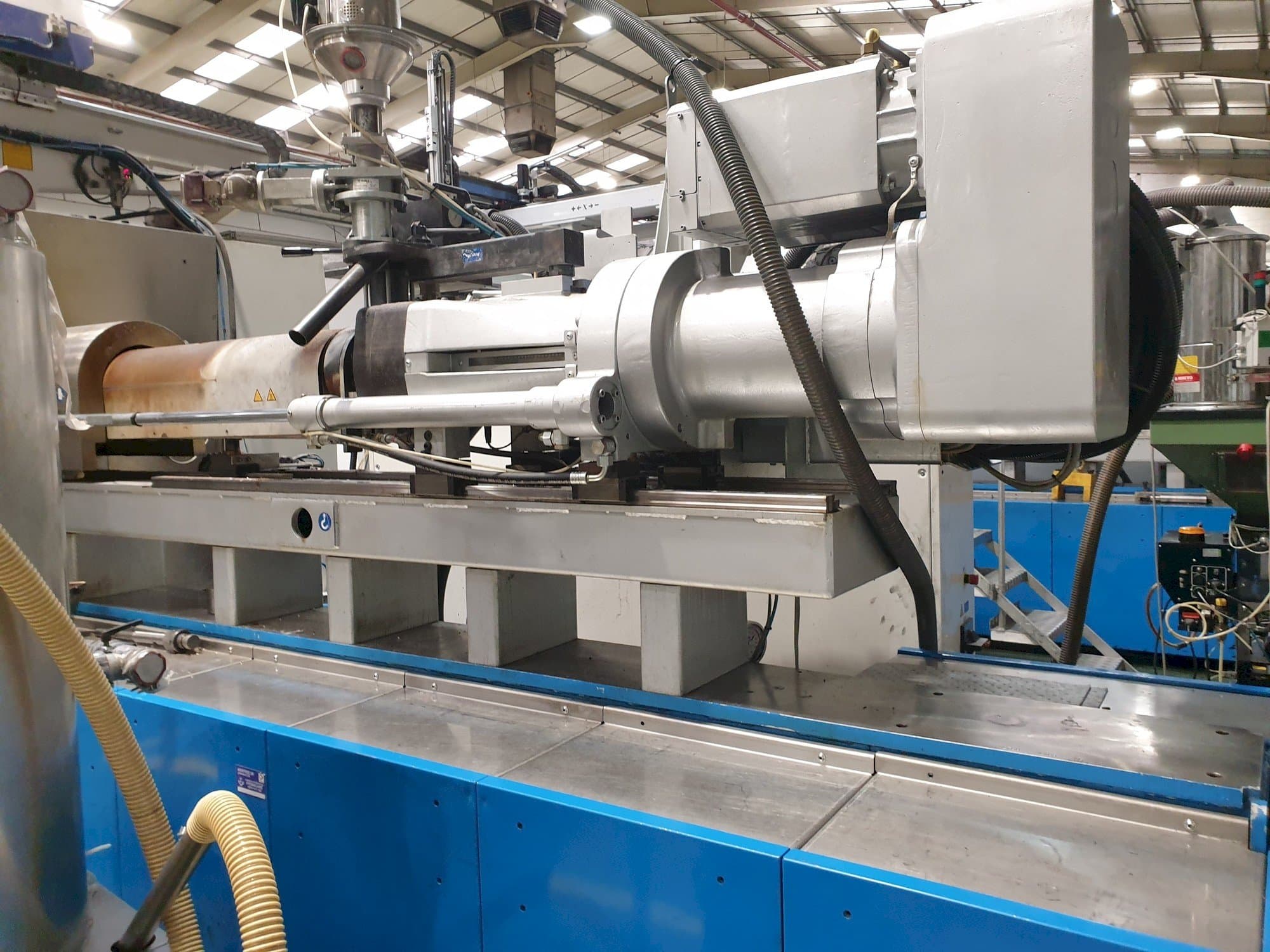 Вид станка Netstal EVOS 5500-2000  спереди