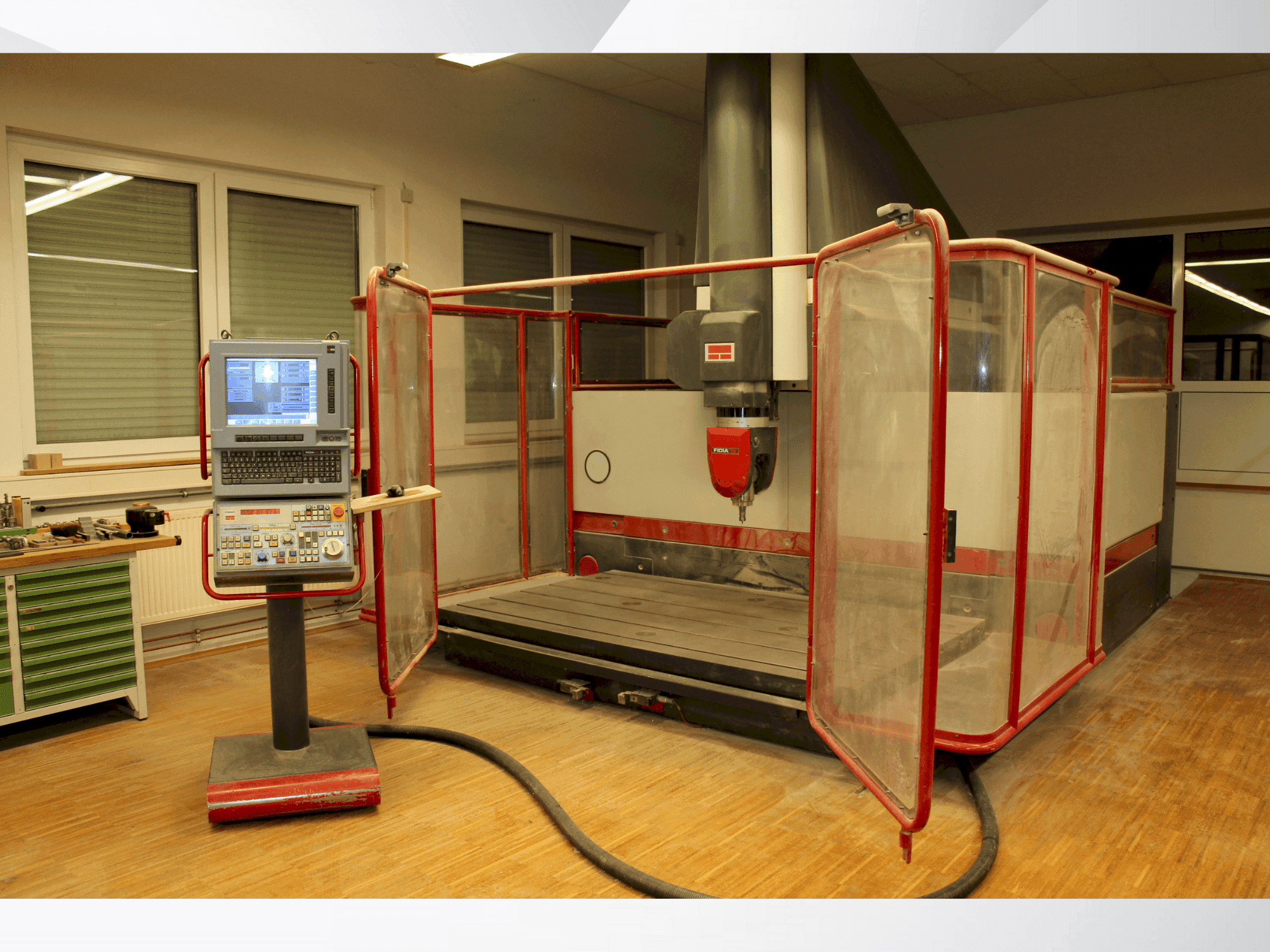 Вид станка Fidia Digit 218  спереди